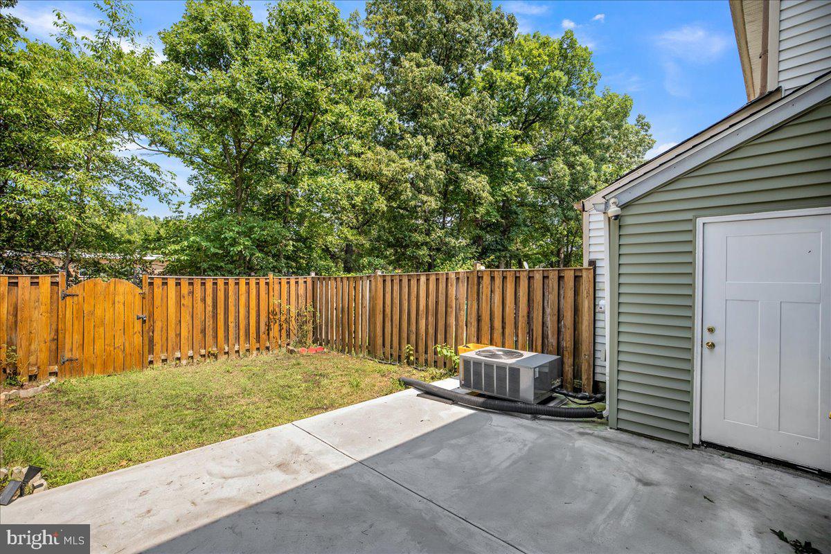 2445 E. Rosecroft Village Circle