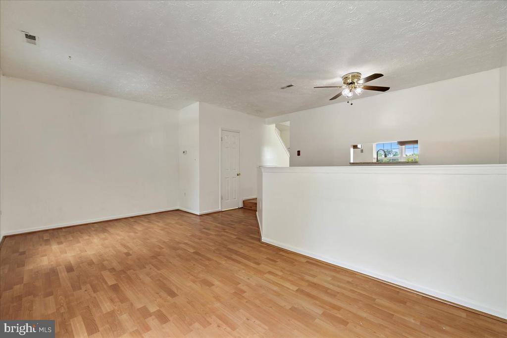 2445 E. Rosecroft Village Circle