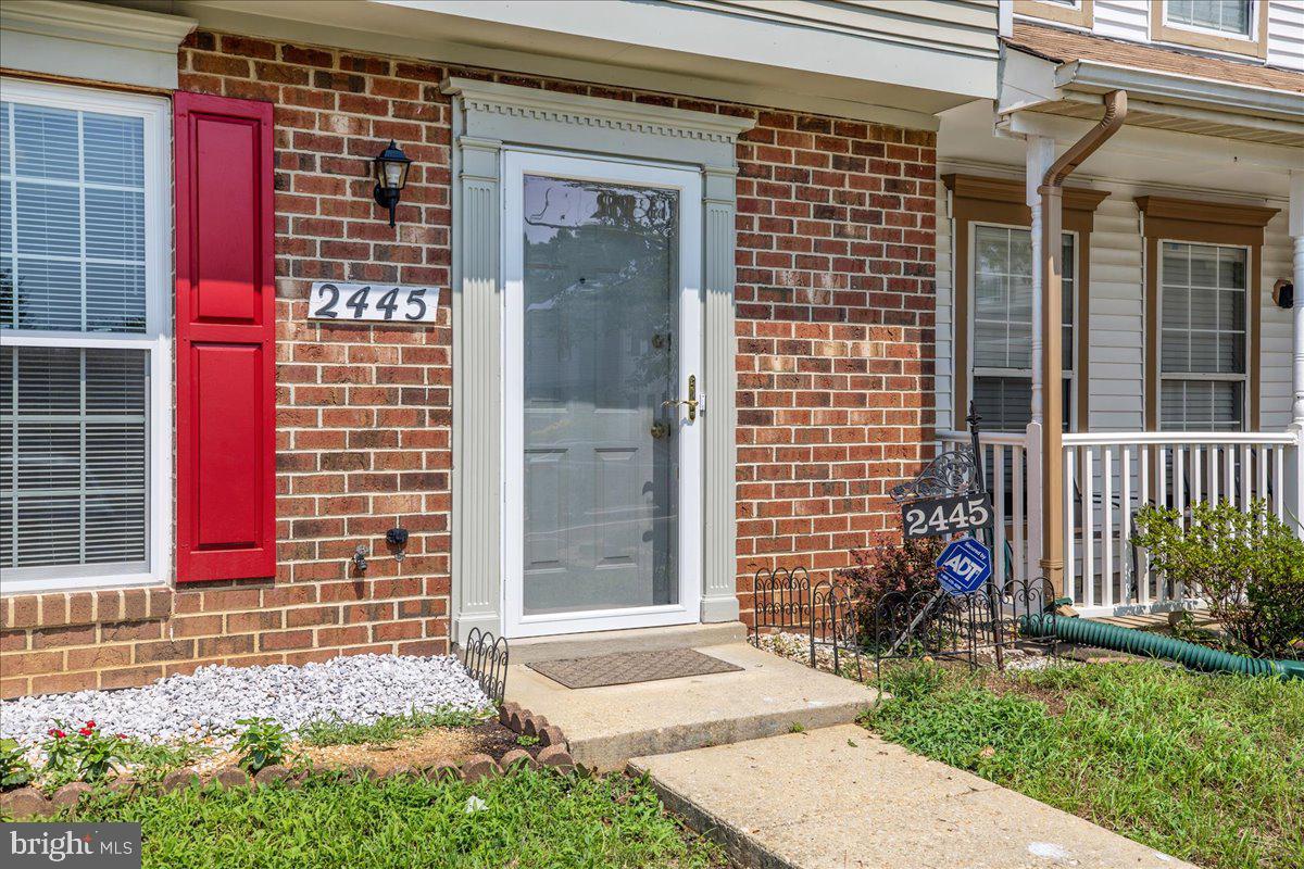 2445 E. Rosecroft Village Circle