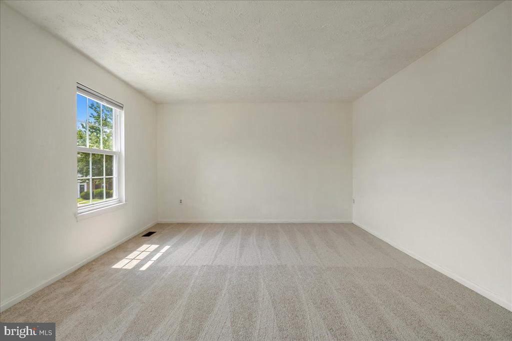 2445 E. Rosecroft Village Circle