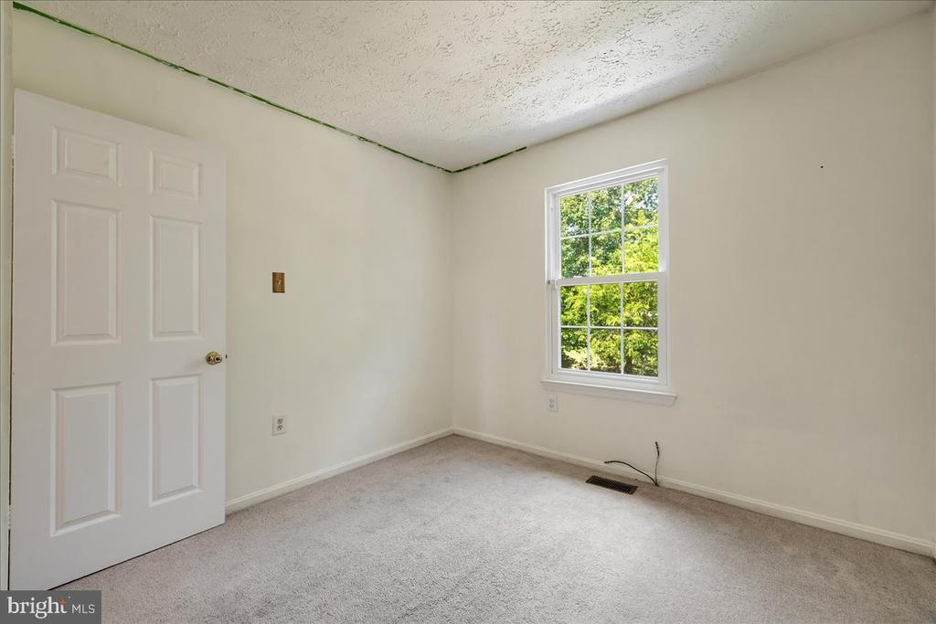 2445 E. Rosecroft Village Circle
