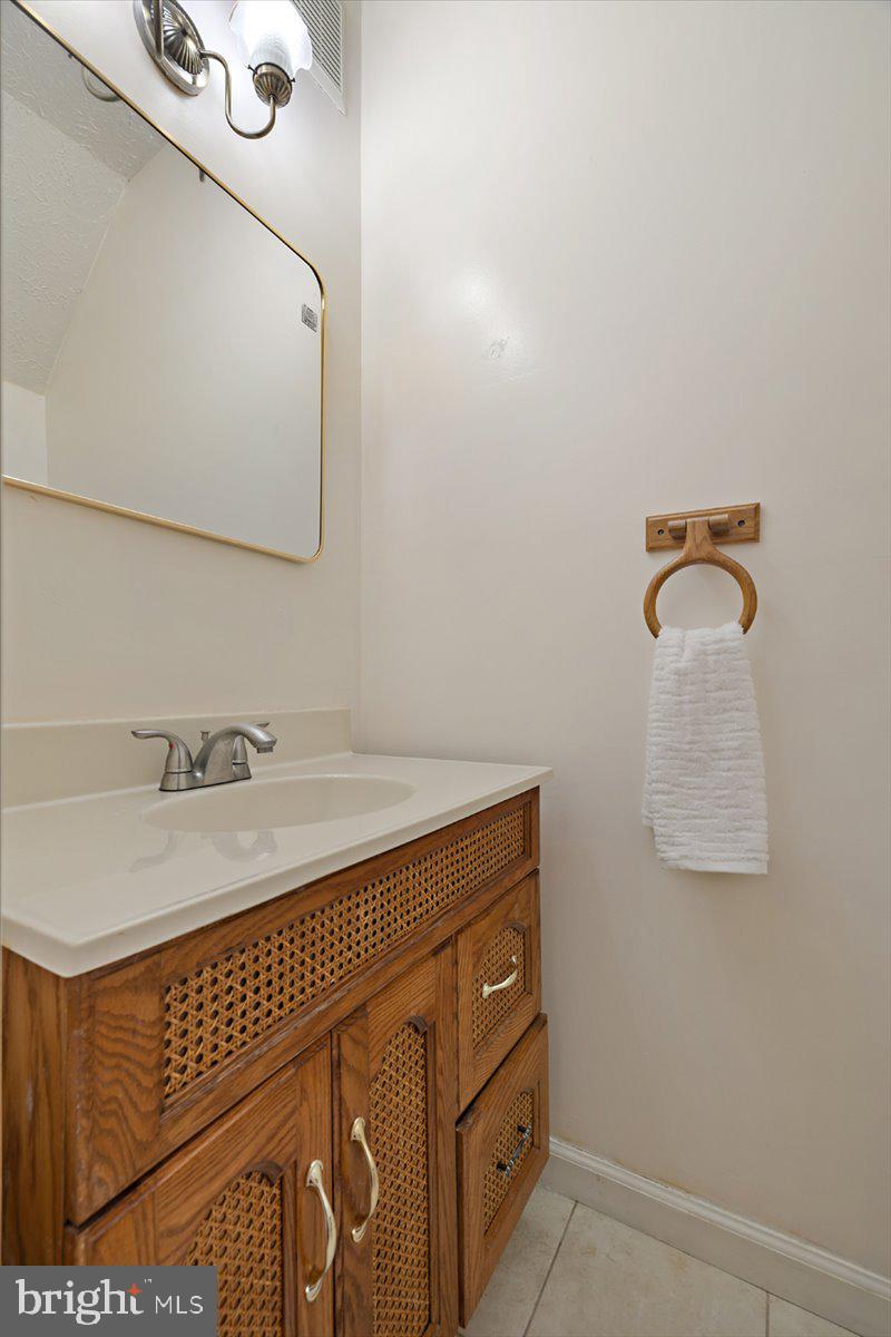 2445 E. Rosecroft Village Circle