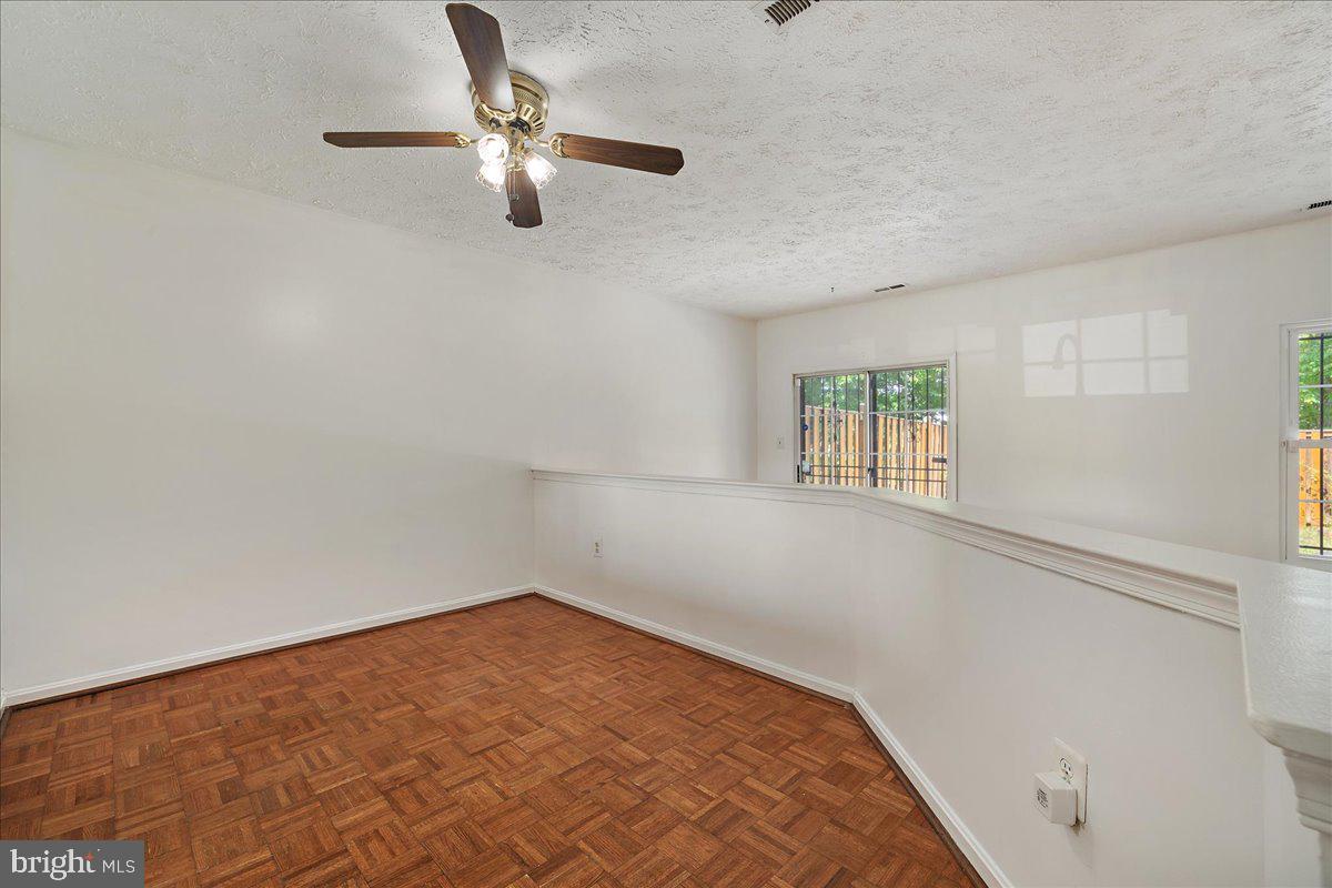 2445 E. Rosecroft Village Circle