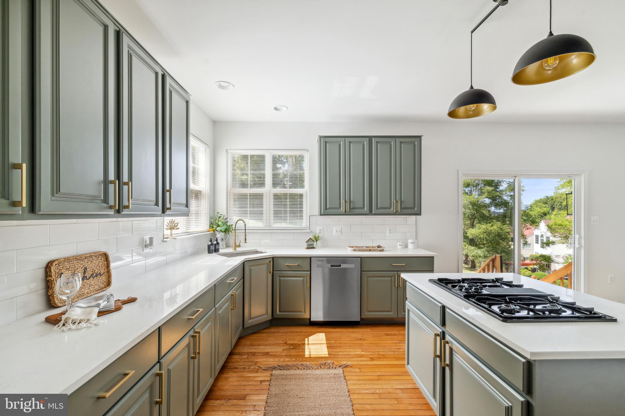 11703 Old Lantern Ct