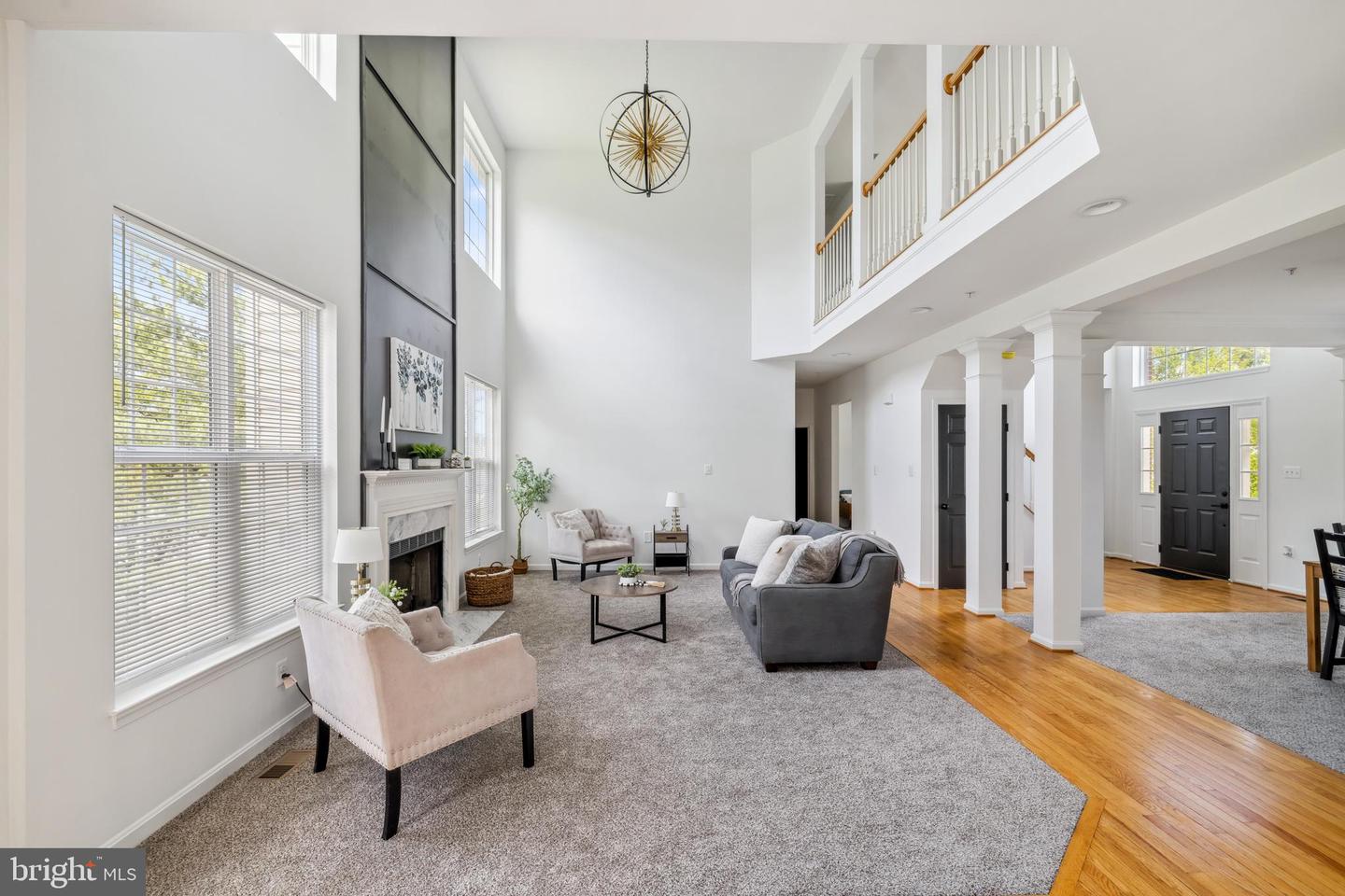 11703 Old Lantern Ct