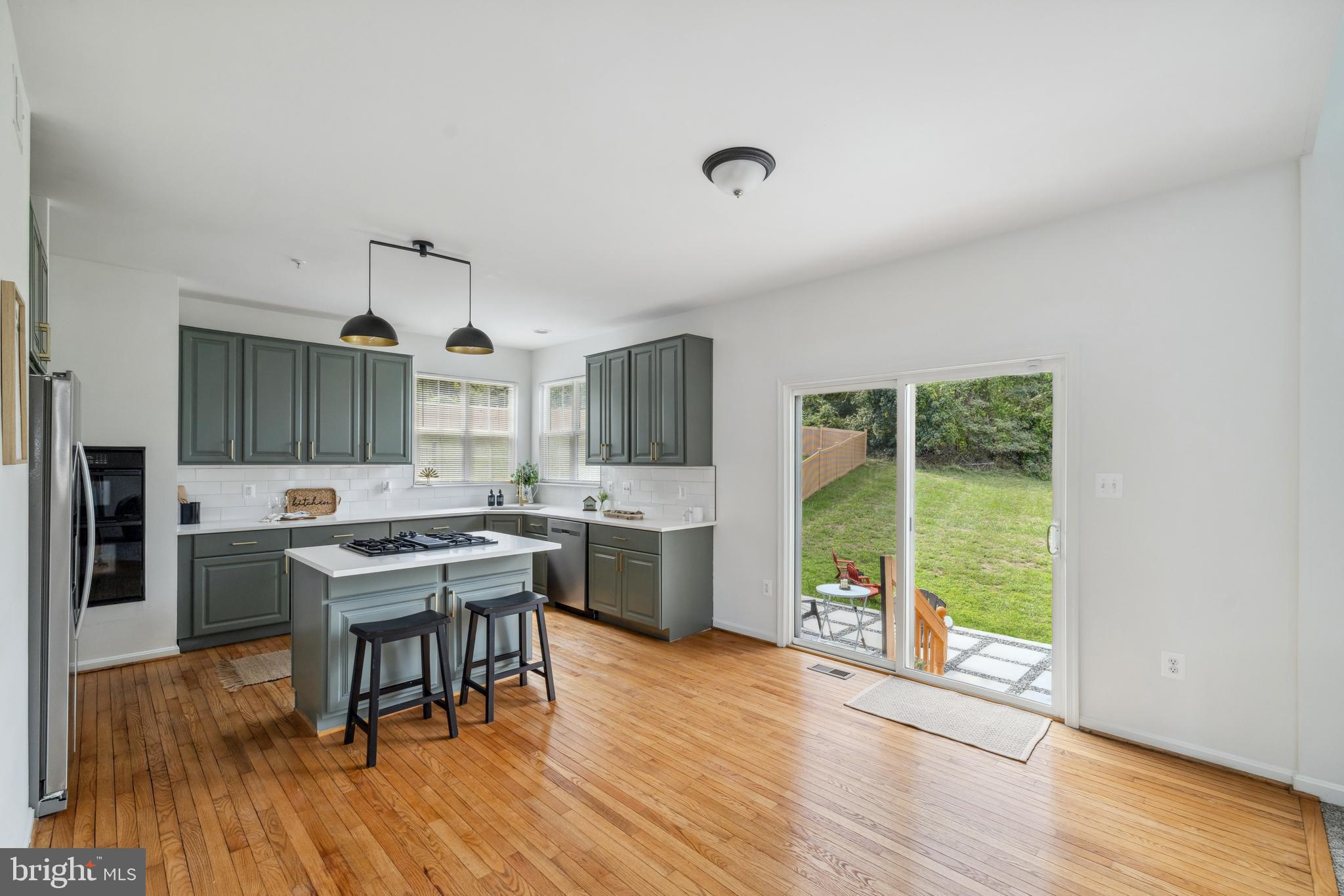 11703 Old Lantern Ct