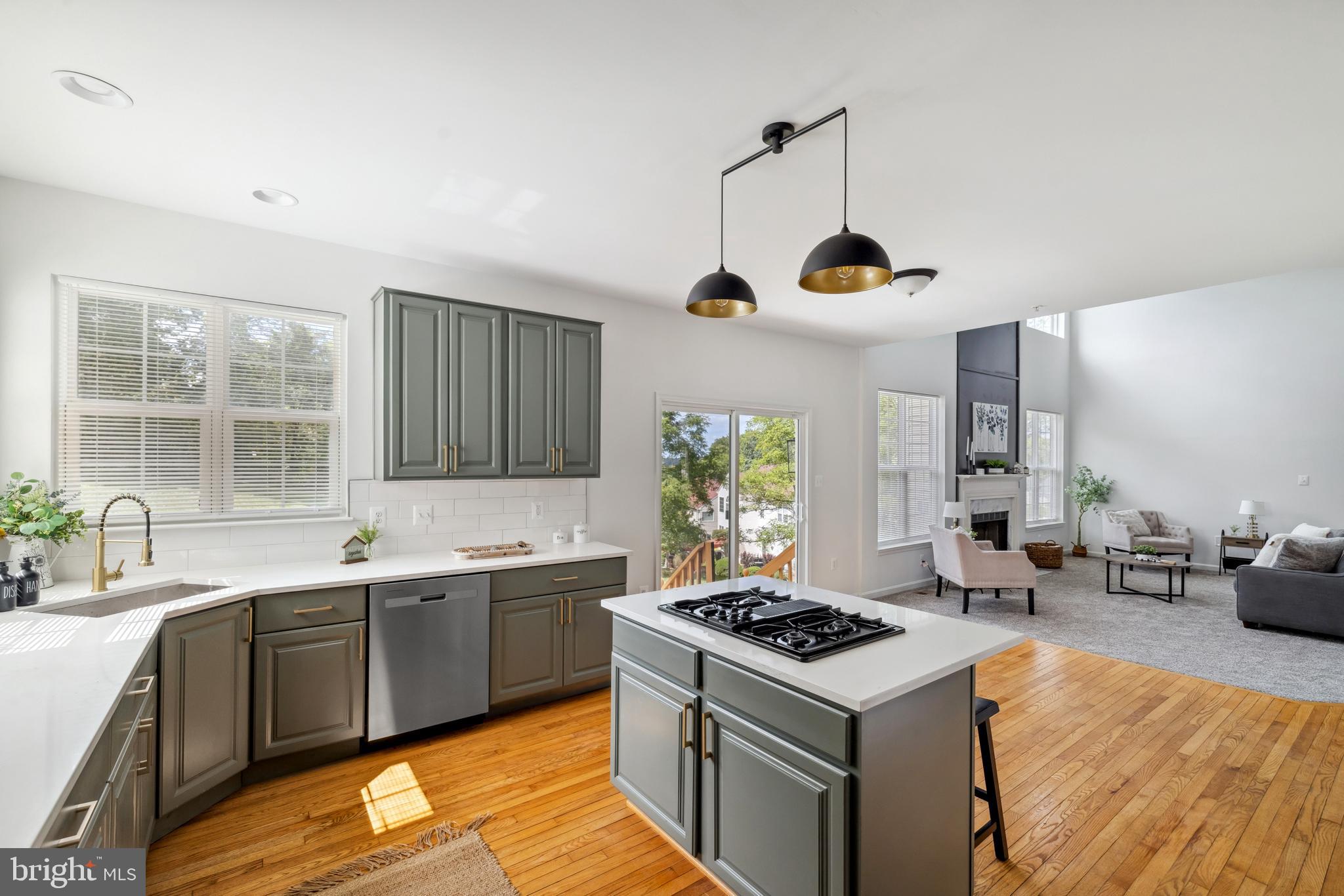 11703 Old Lantern Ct