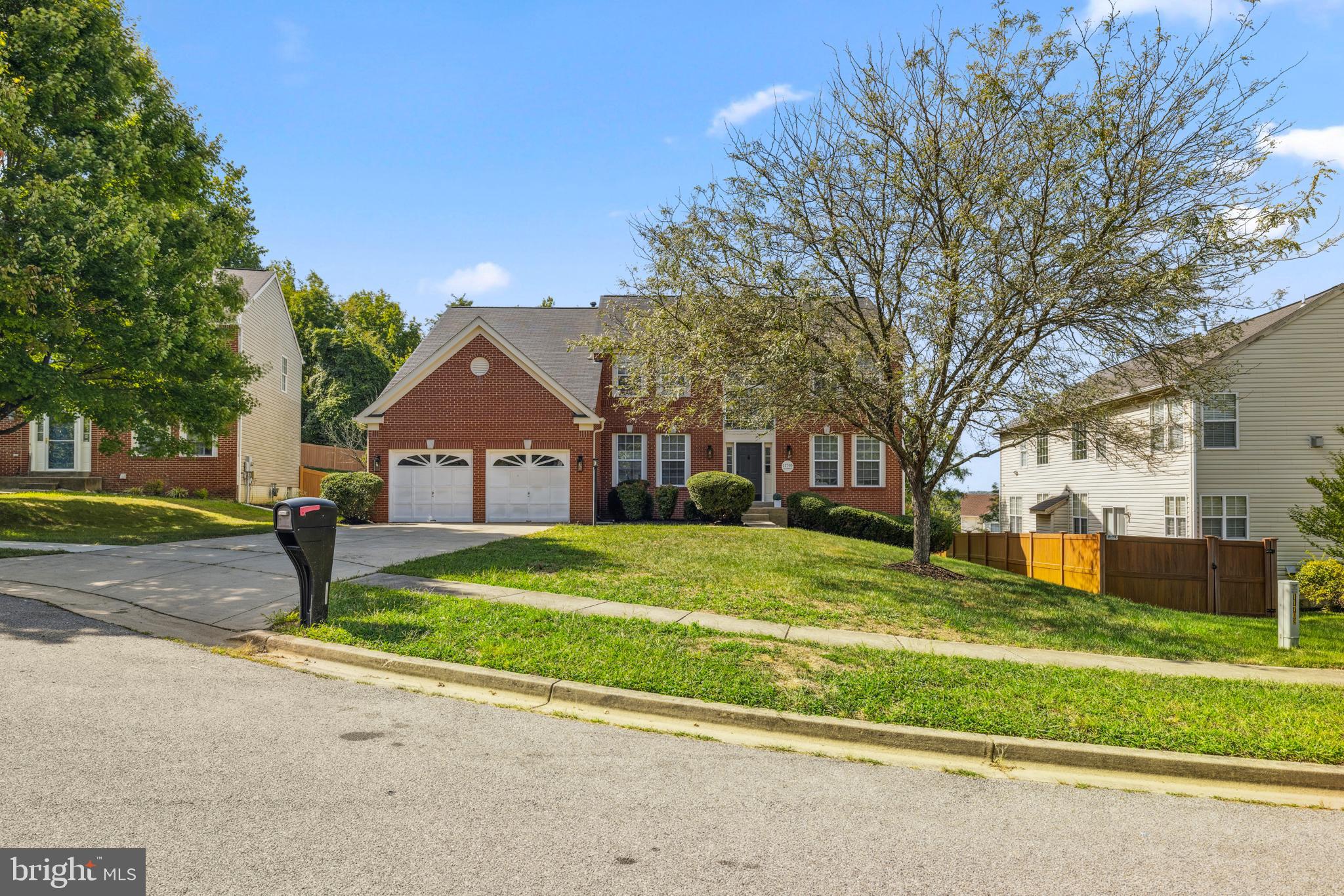 11703 Old Lantern Ct