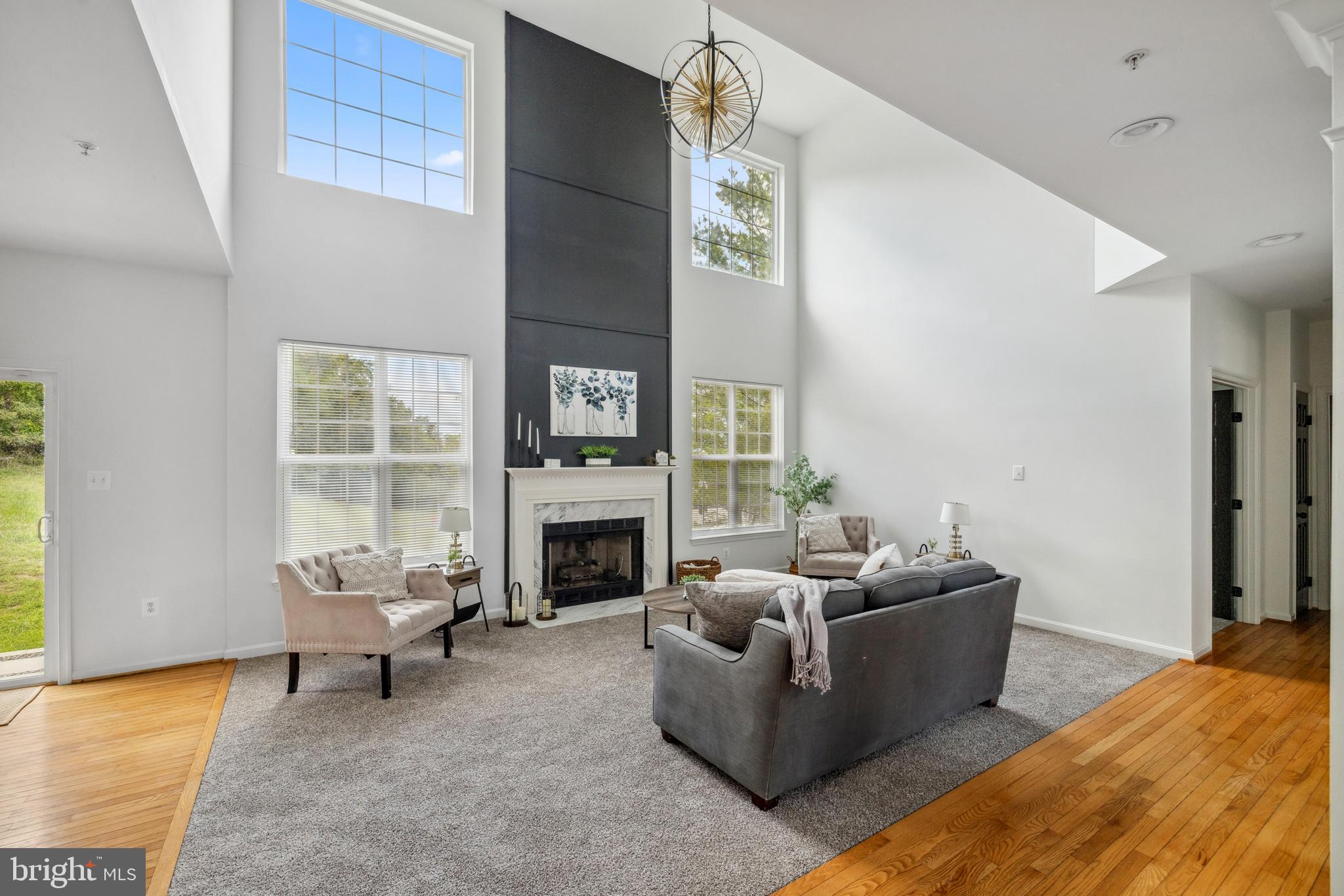 11703 Old Lantern Ct