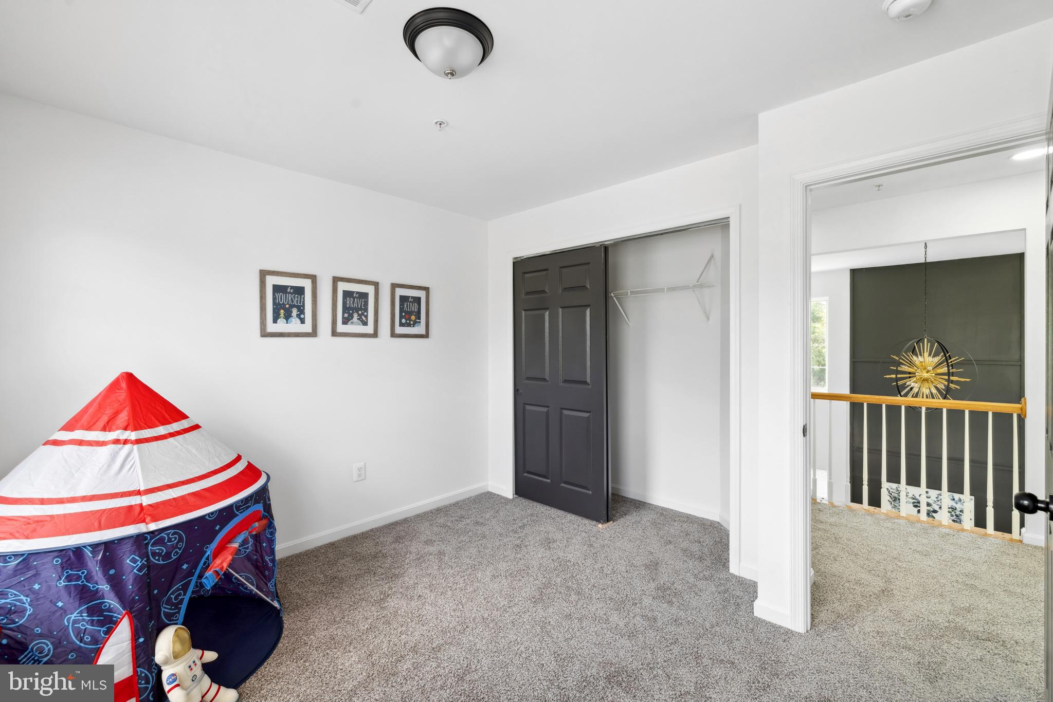 11703 Old Lantern Ct