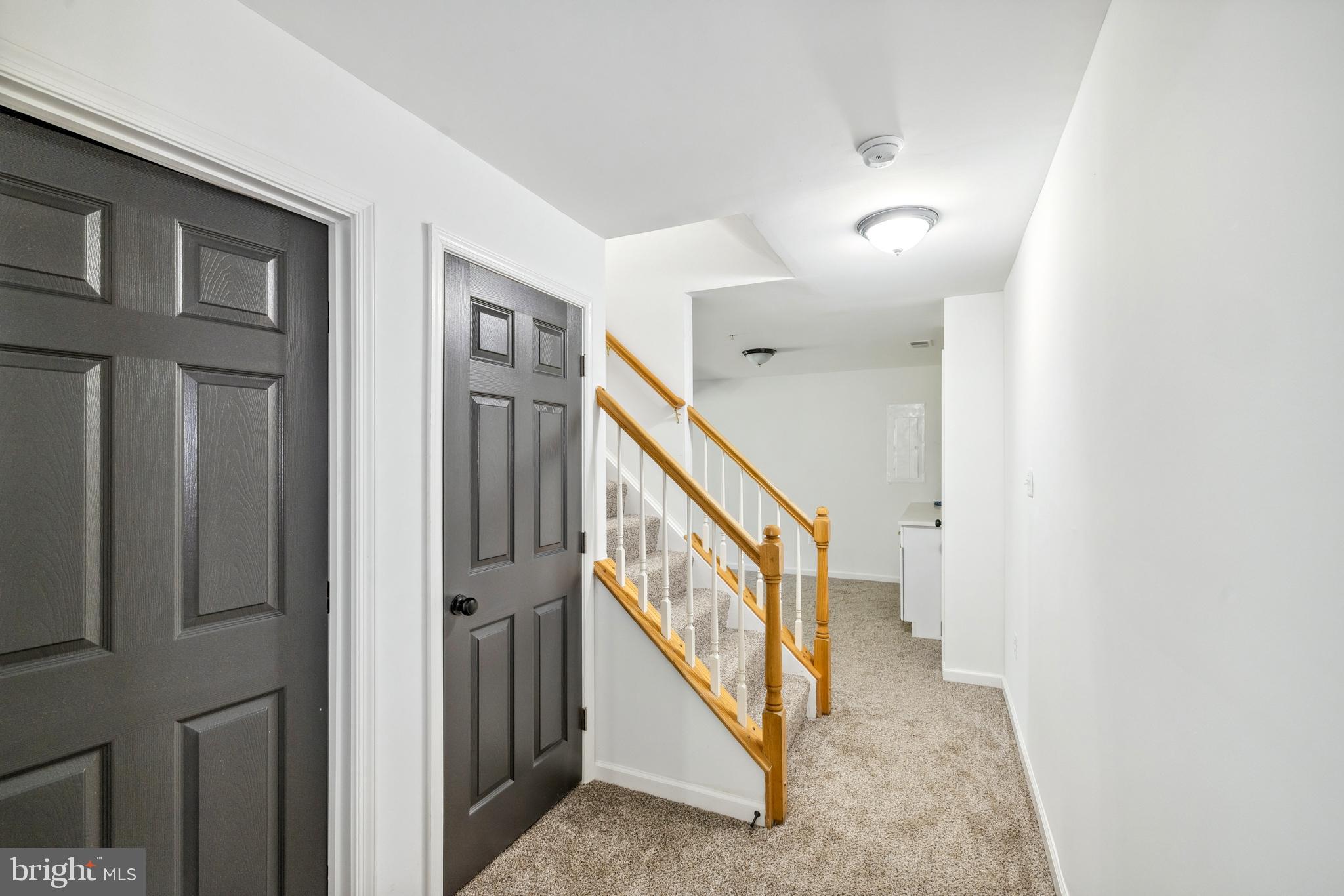 11703 Old Lantern Ct