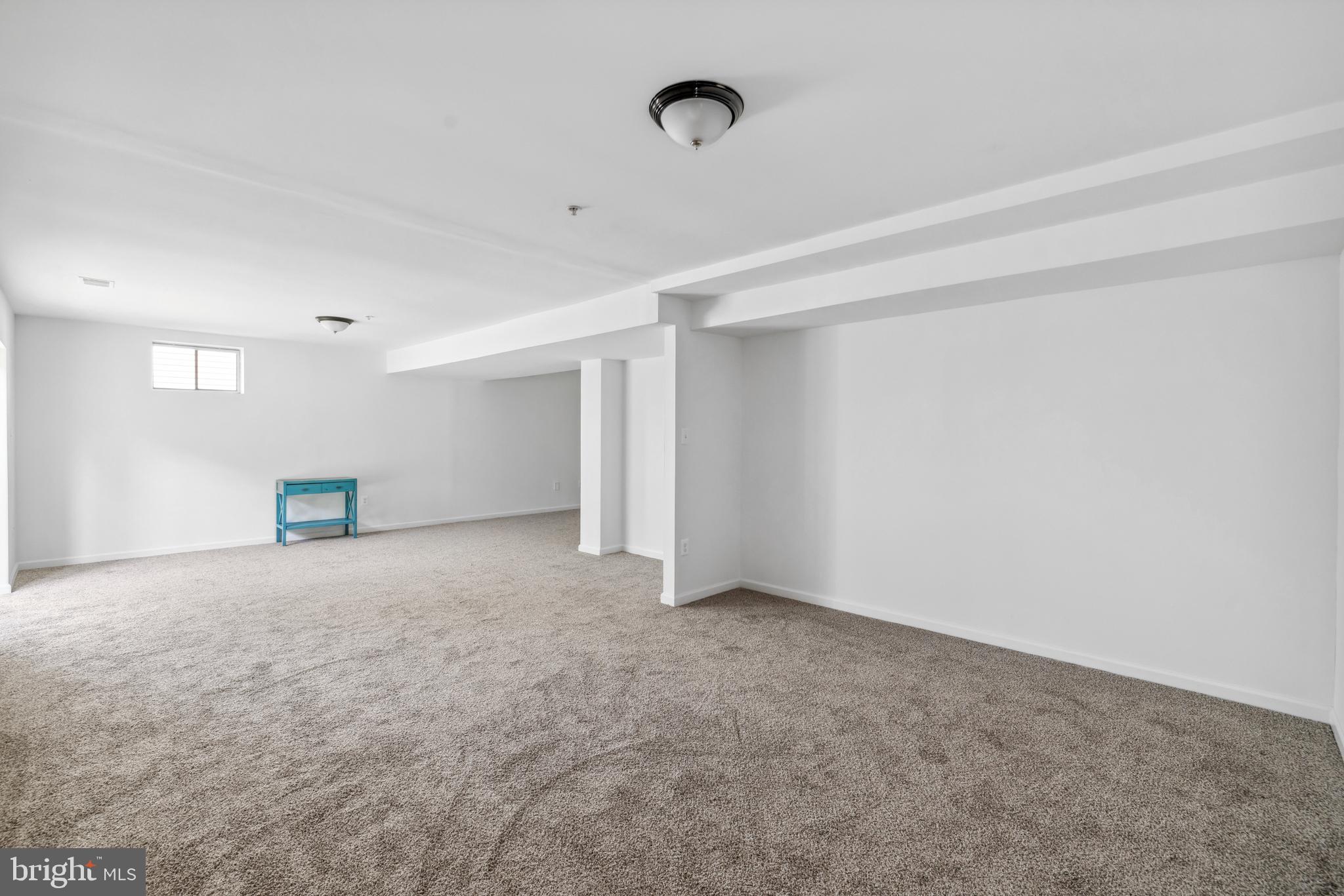 11703 Old Lantern Ct