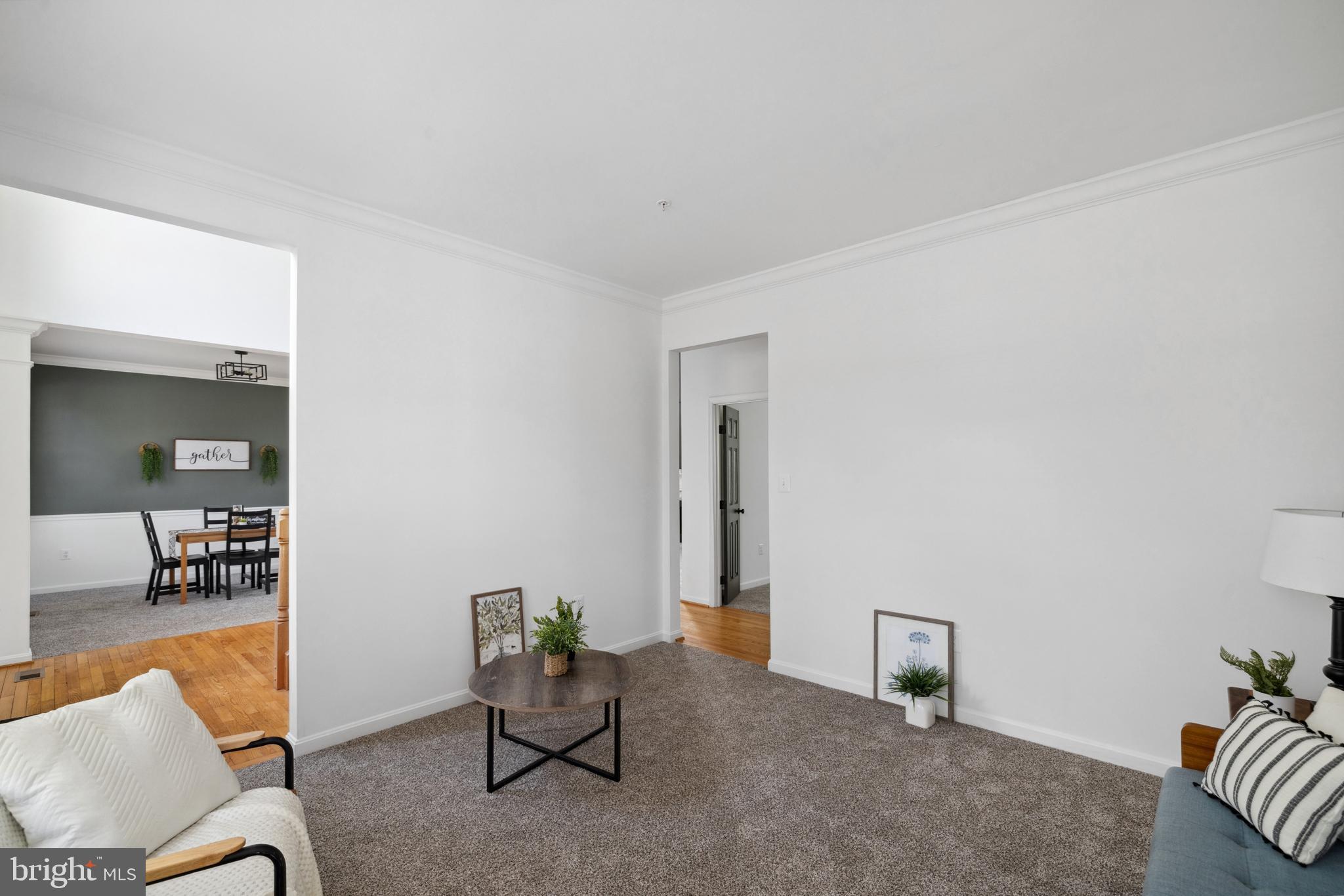 11703 Old Lantern Ct