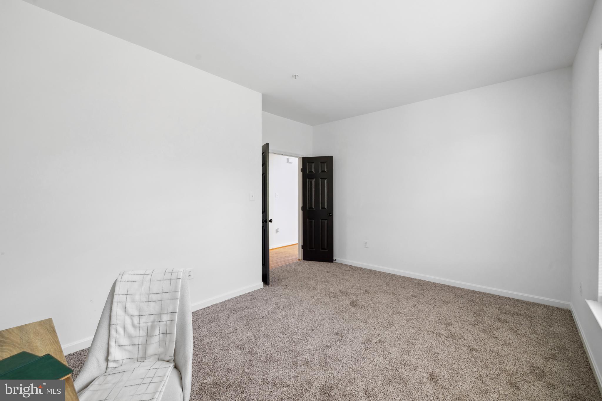 11703 Old Lantern Ct