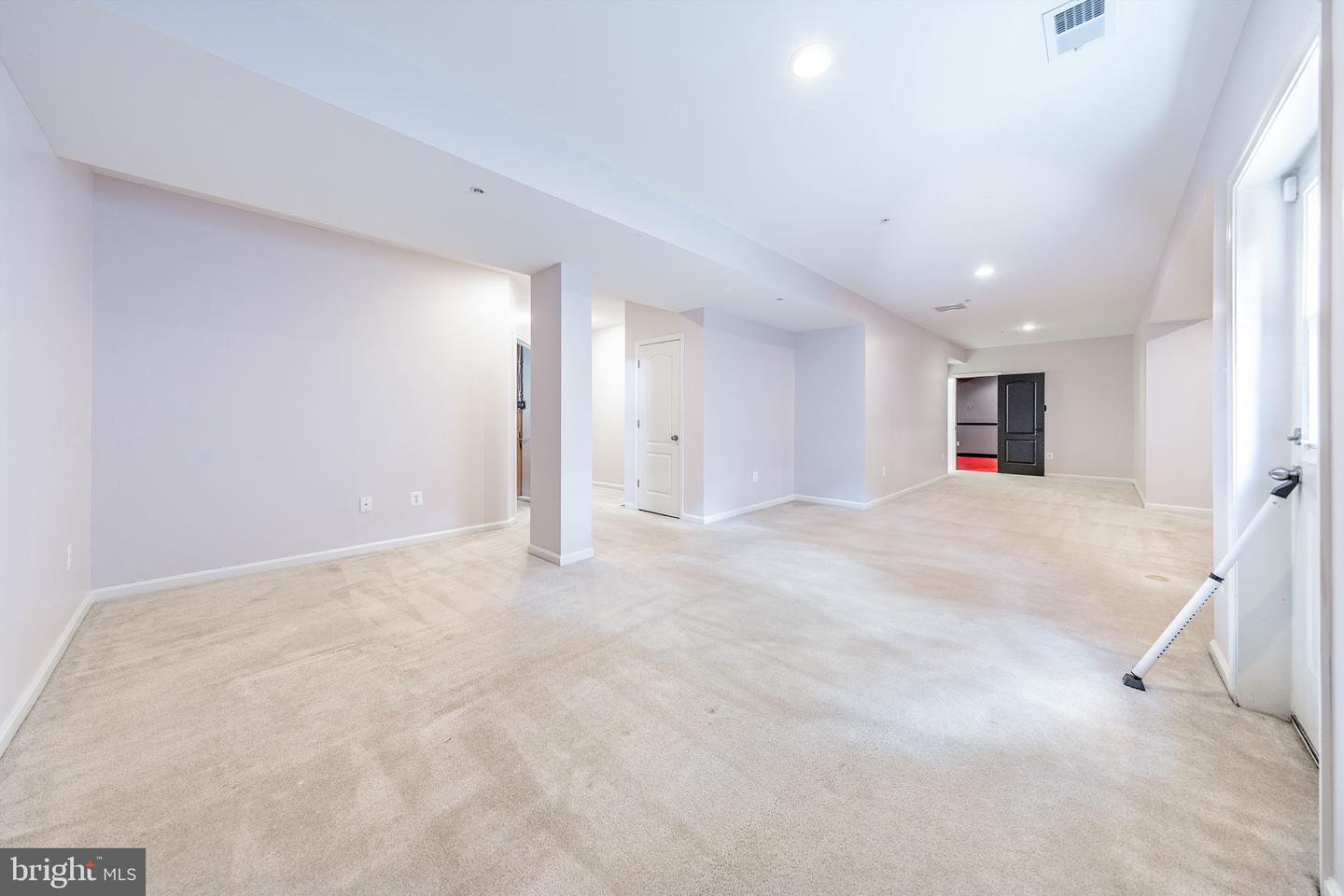 2708 Pumpkin St