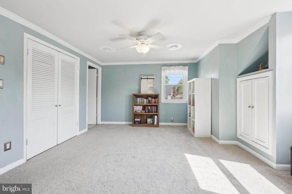 2819 Spangler Ln