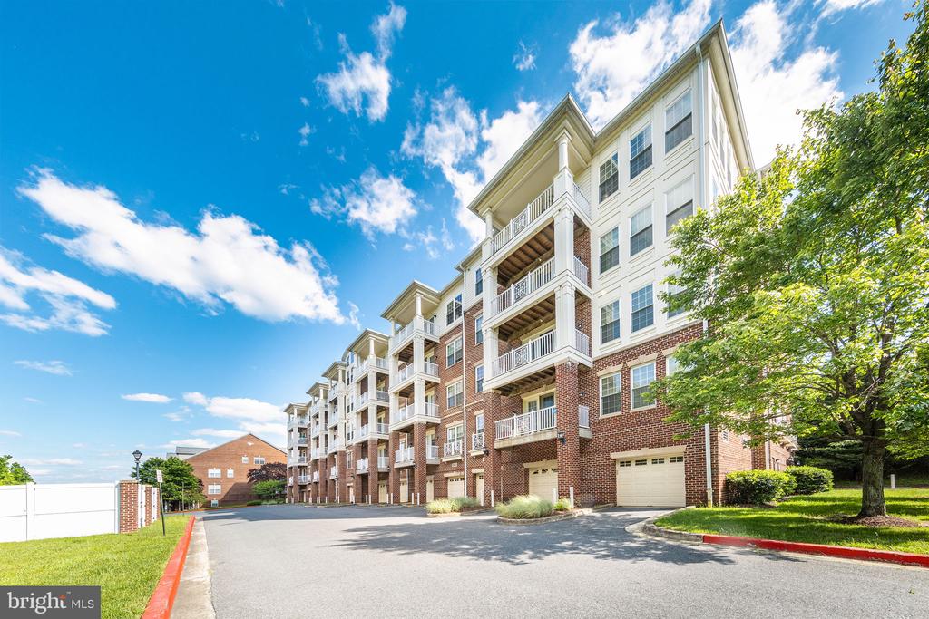 12800 Libertys Delight Dr #403