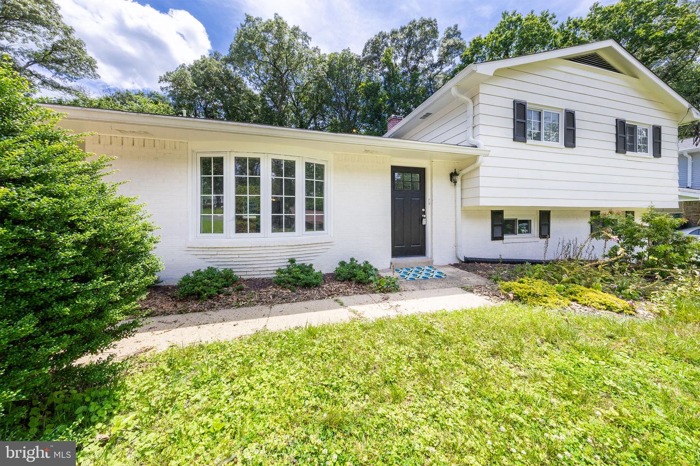 704 Kings Ln