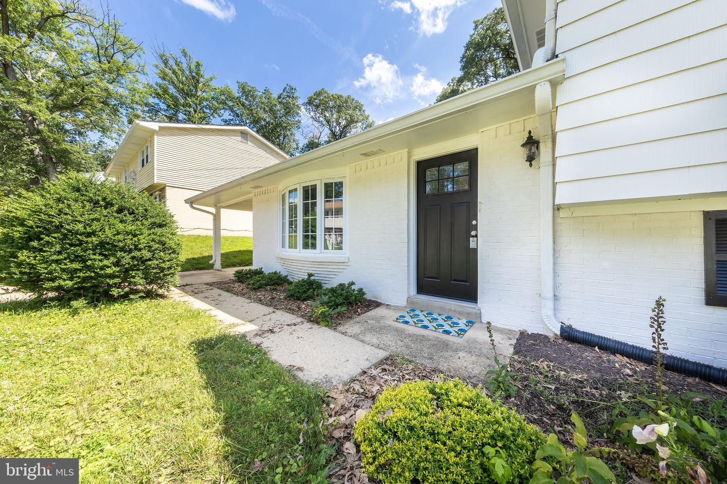 704 Kings Ln
