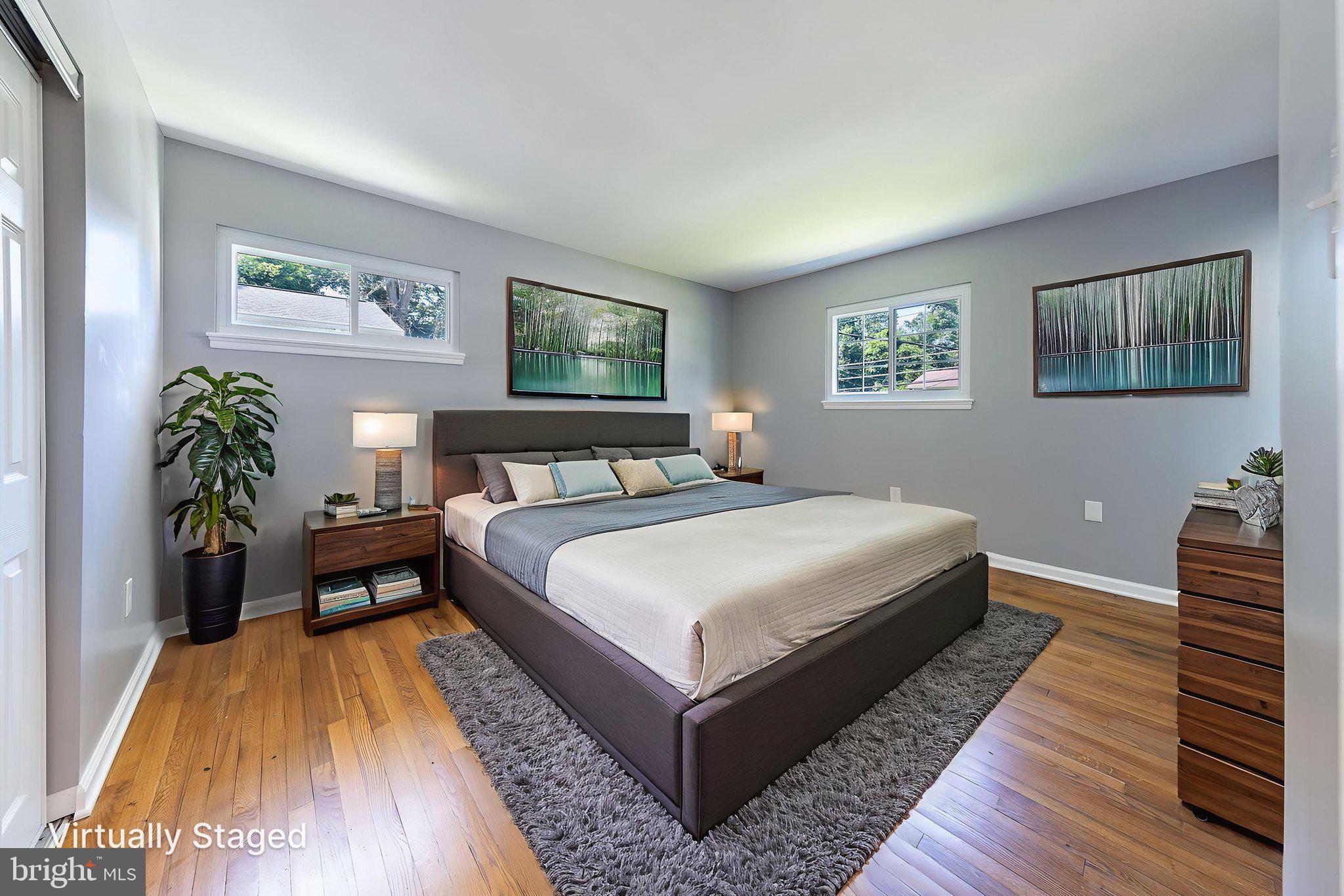 704 Kings Ln