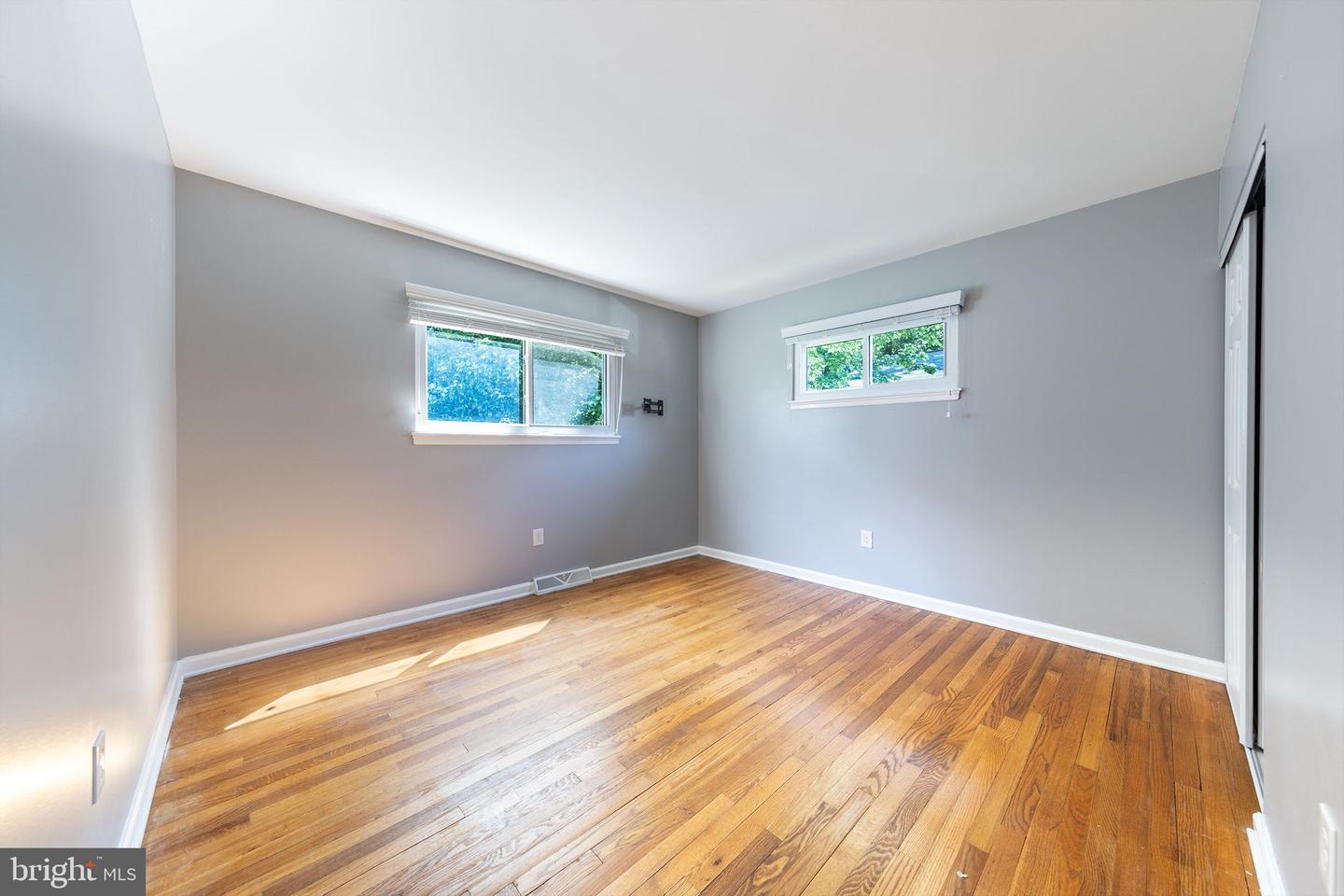 704 Kings Ln