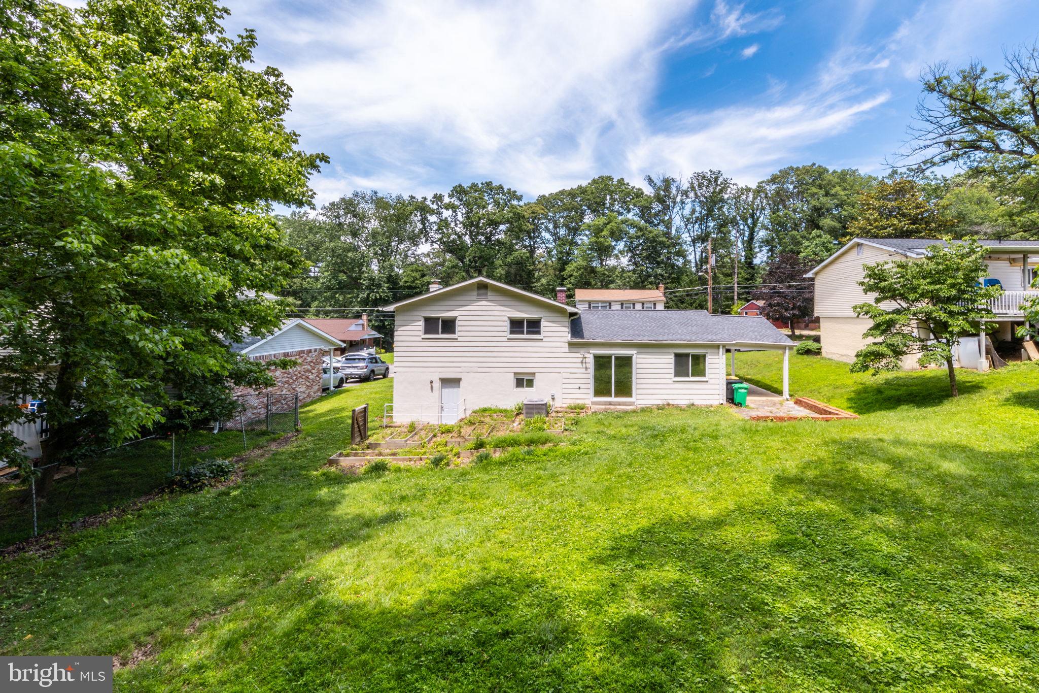 704 KINGS LANE