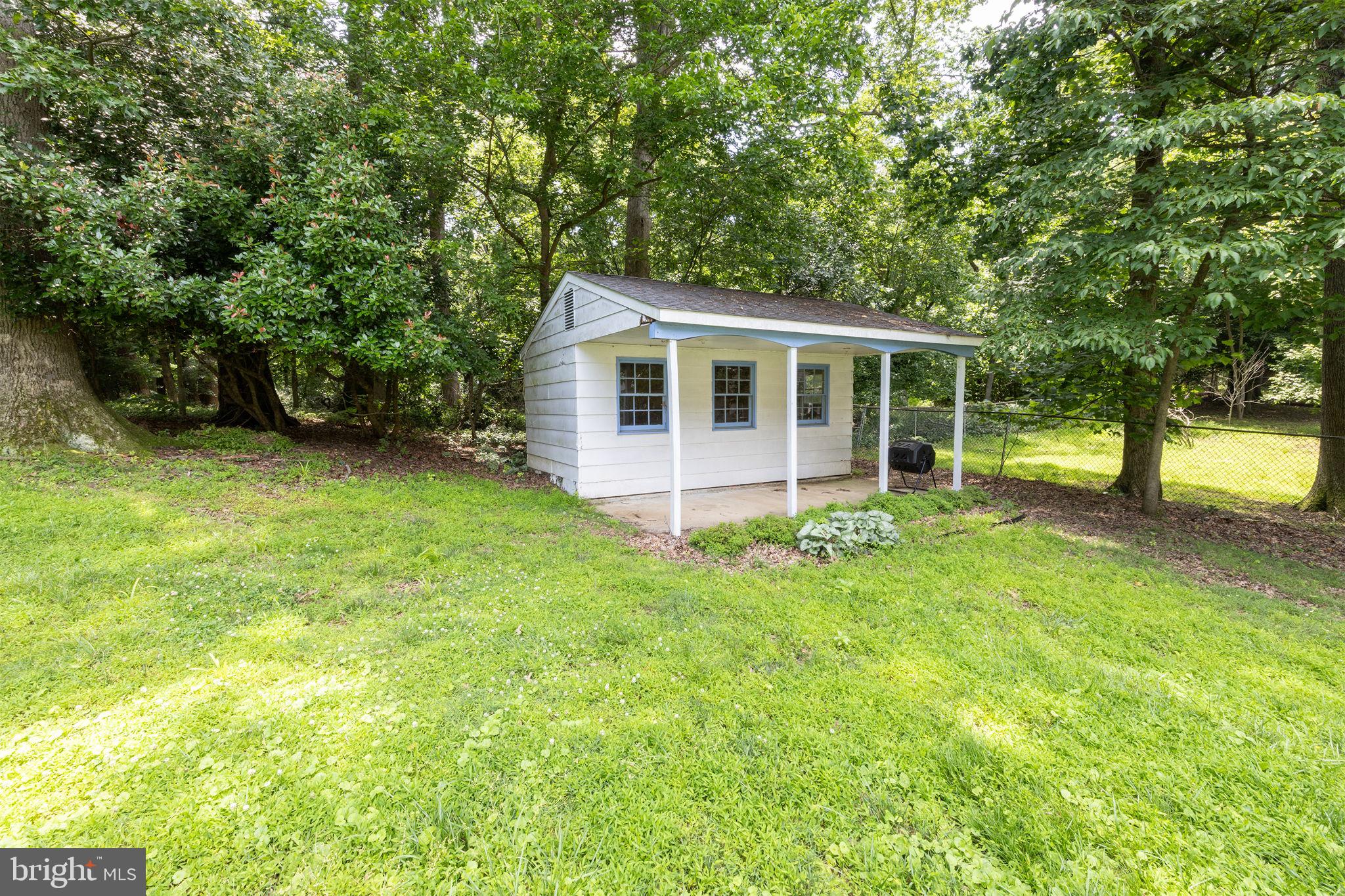 704 KINGS LANE