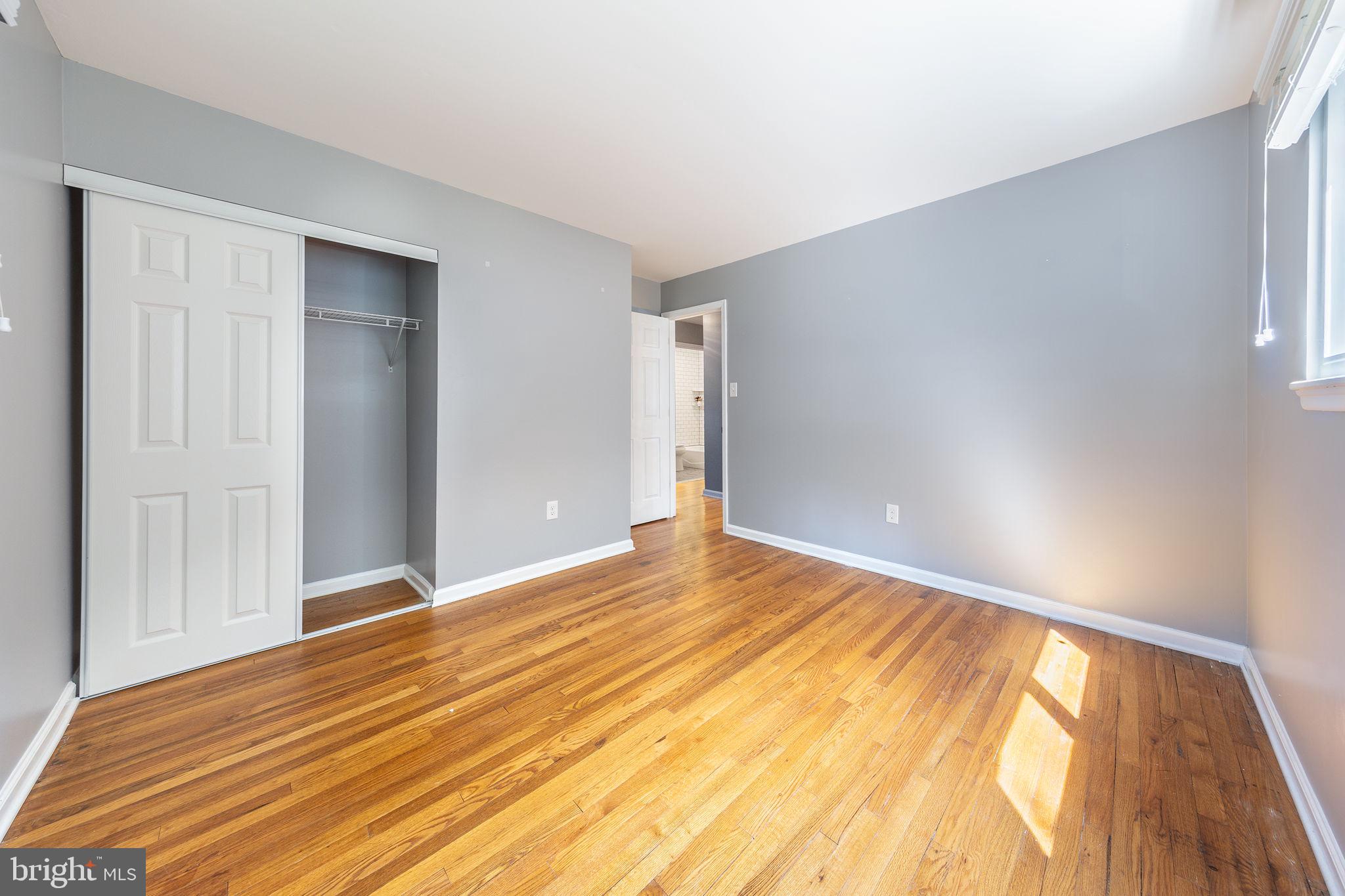 704 KINGS LANE