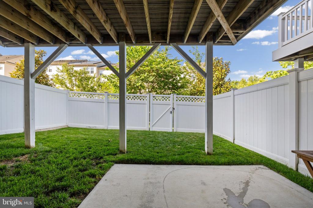 15618 BURFORD LANE