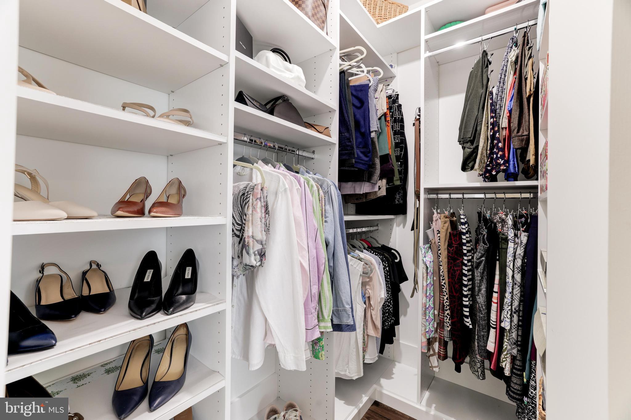 2465 Army Navy Dr #1-111