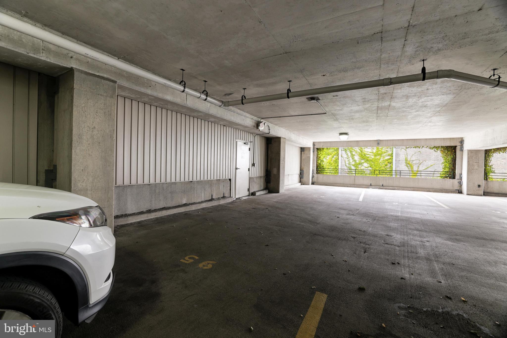 2465 Army Navy Dr #1-111