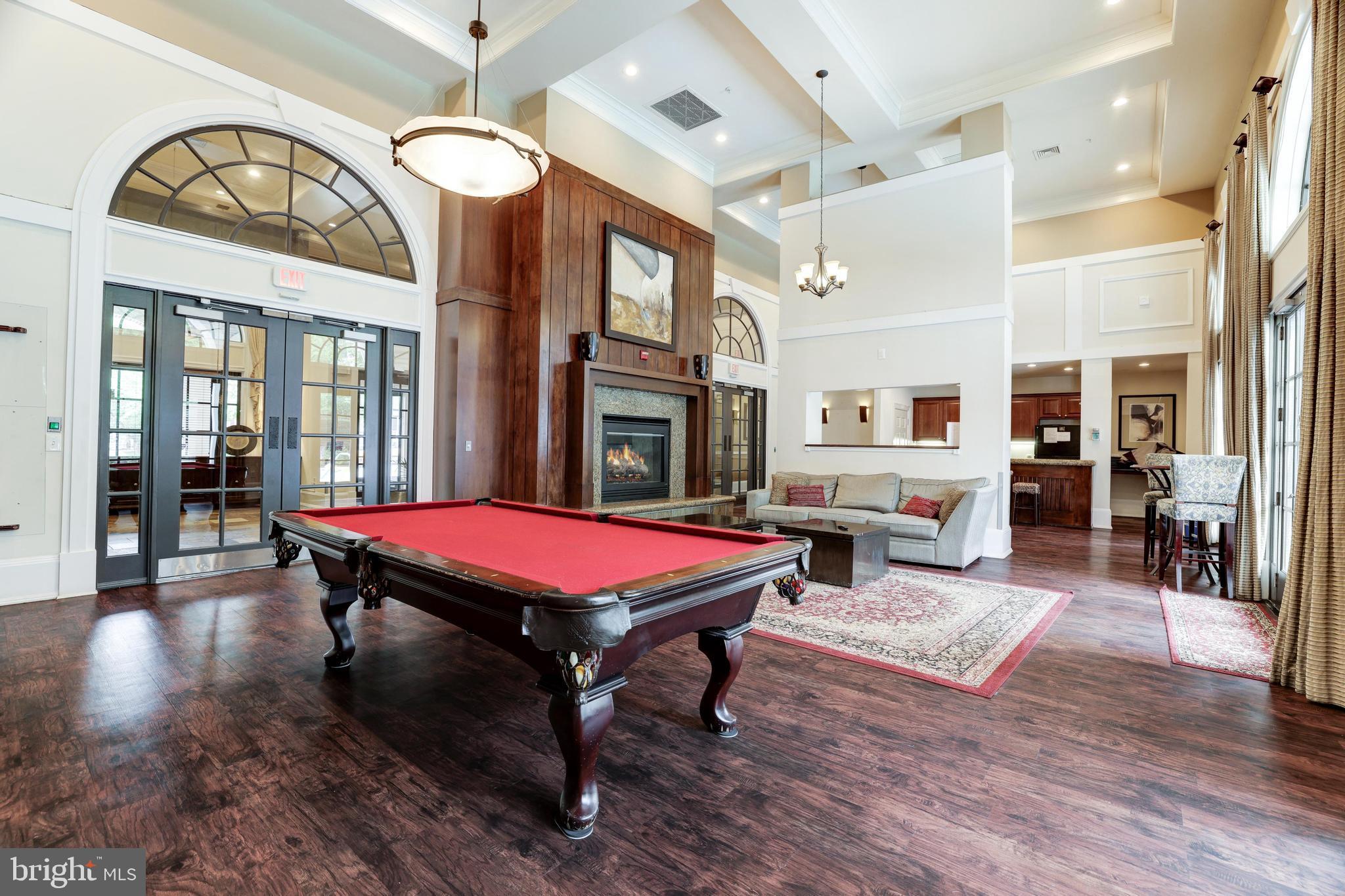 2465 Army Navy Dr #1-111