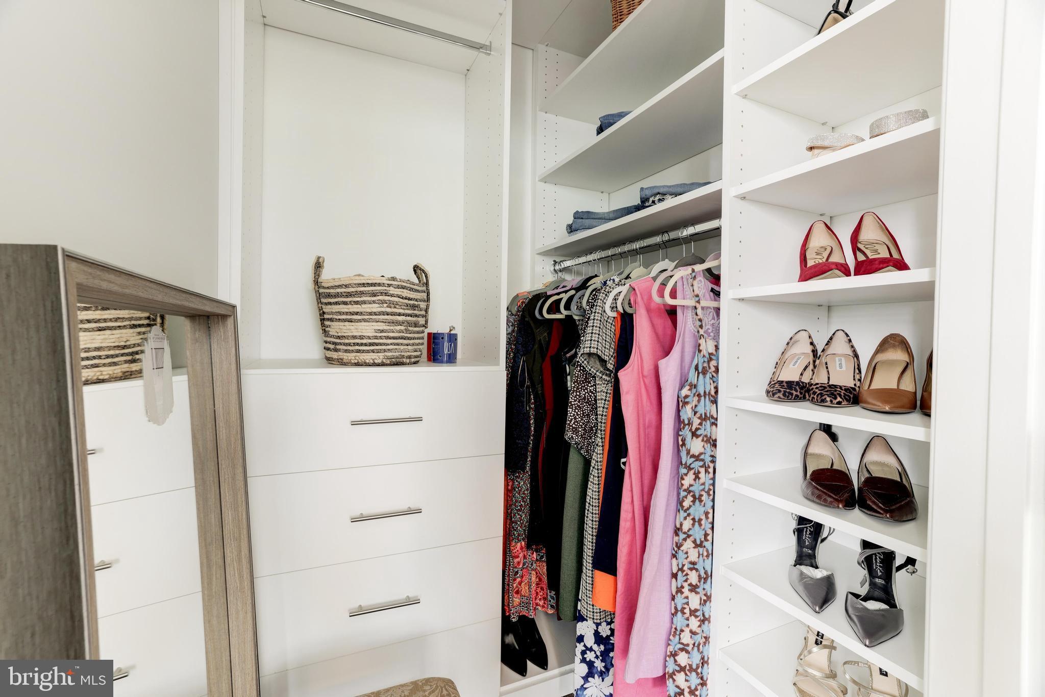 2465 Army Navy Dr #1-111