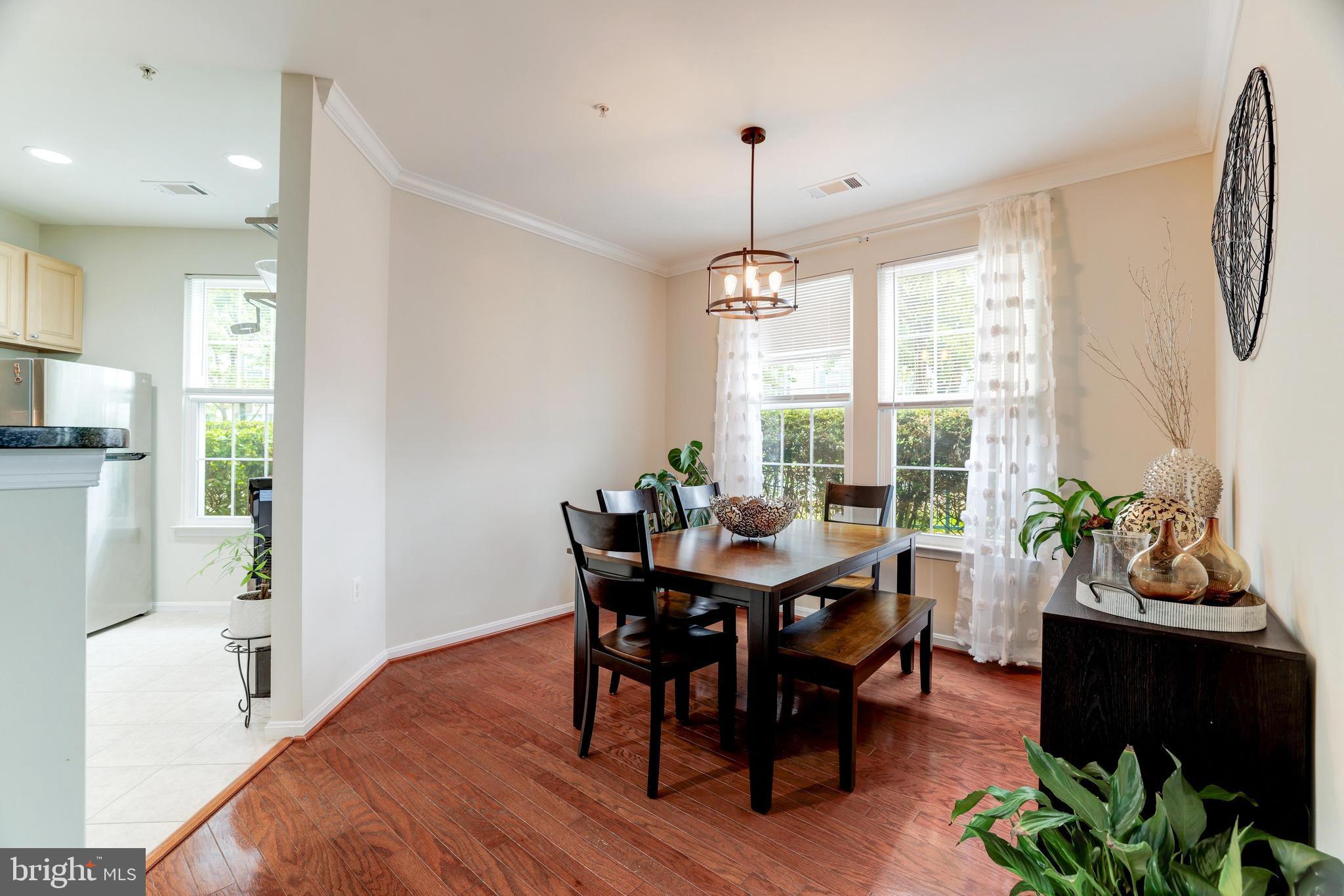 2465 Army Navy Dr #1-111