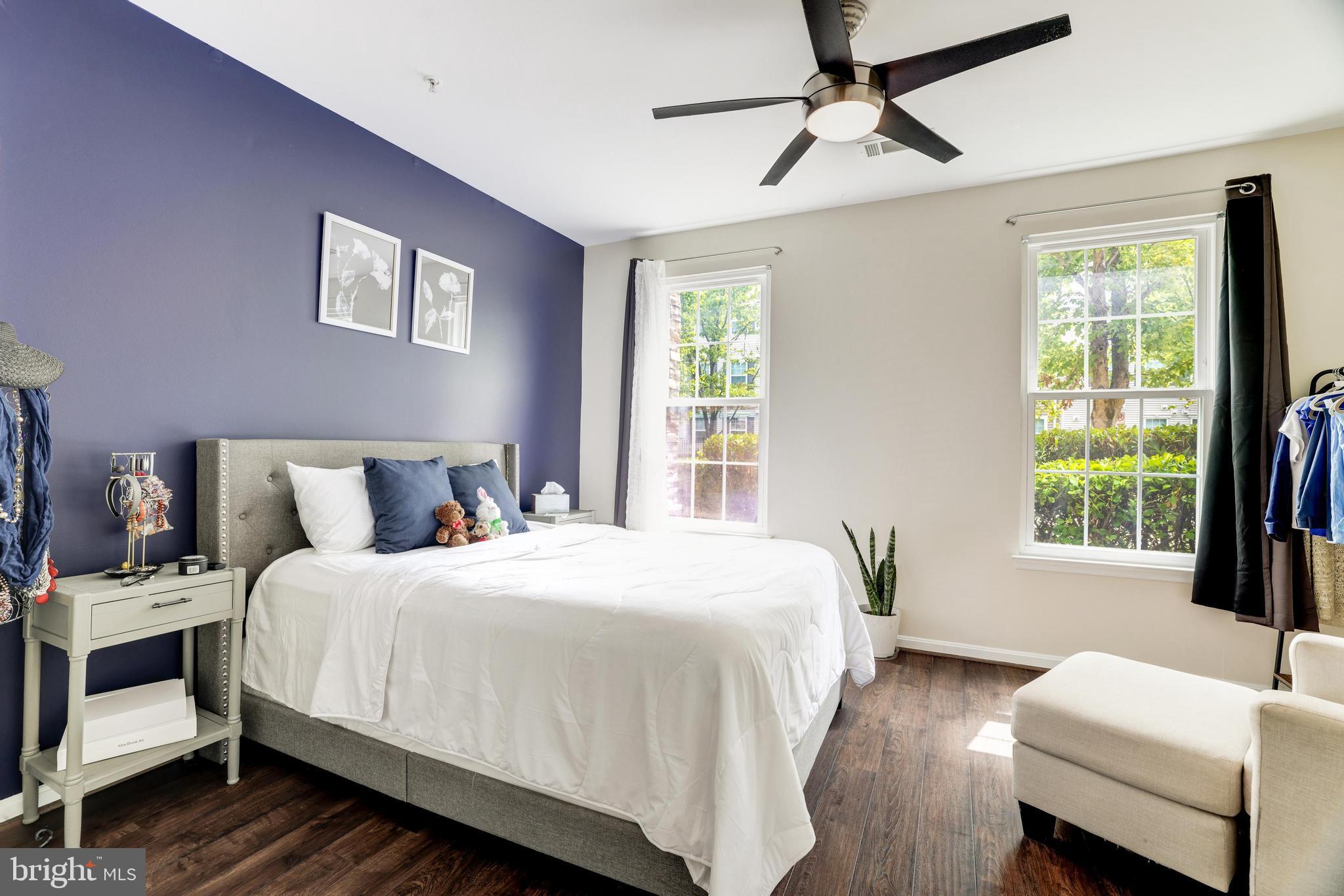 2465 Army Navy Dr #1-111