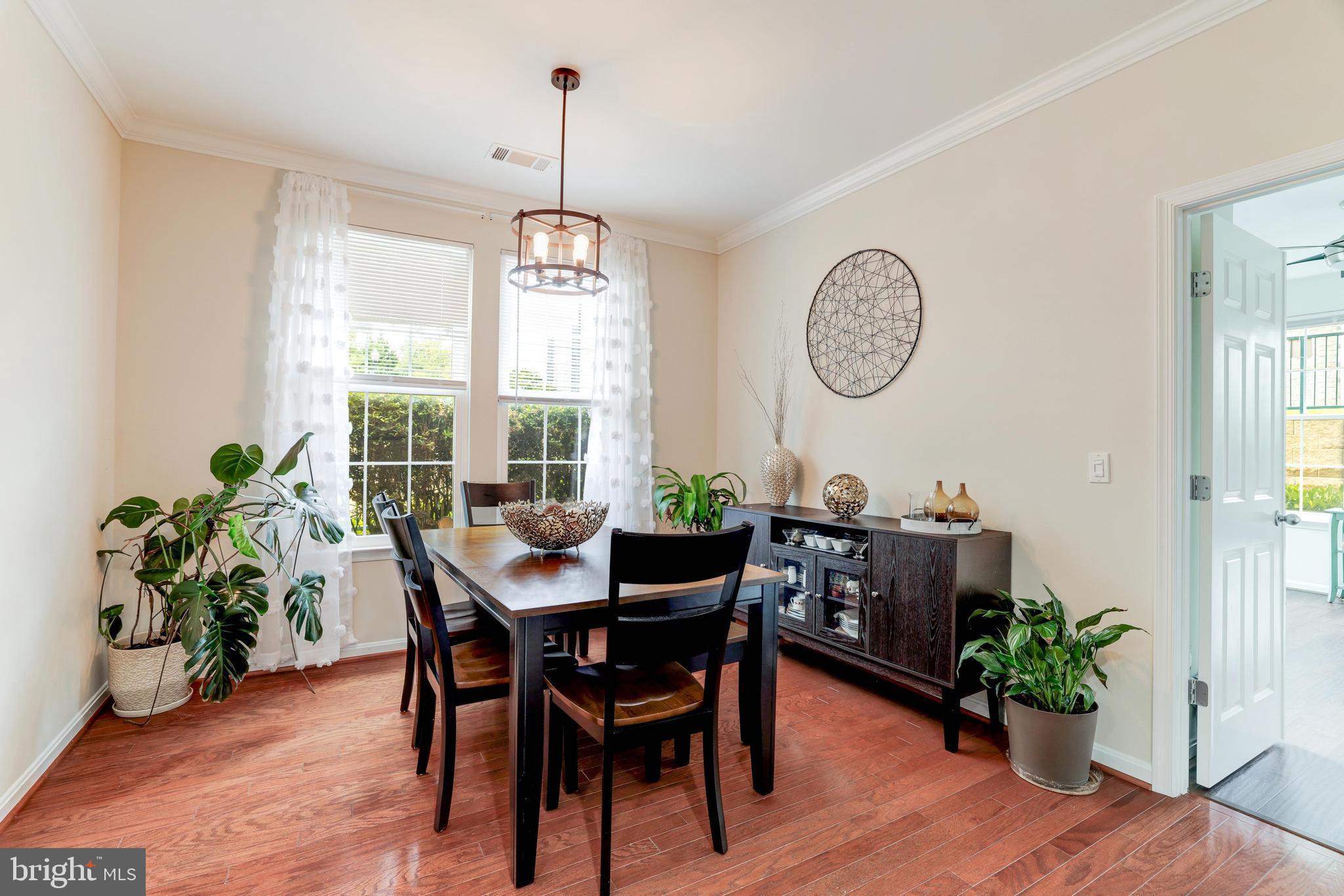 2465 Army Navy Dr #1-111