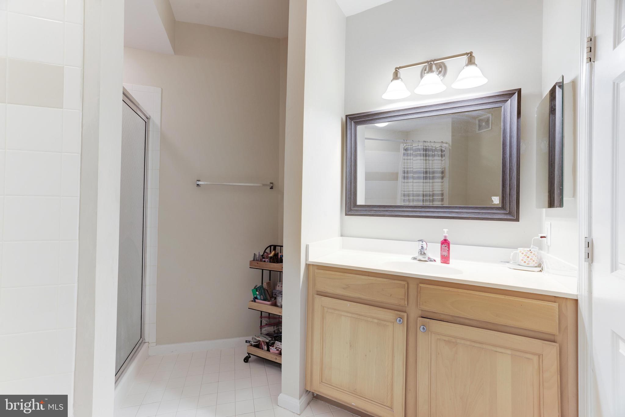 2465 Army Navy Dr #1-111