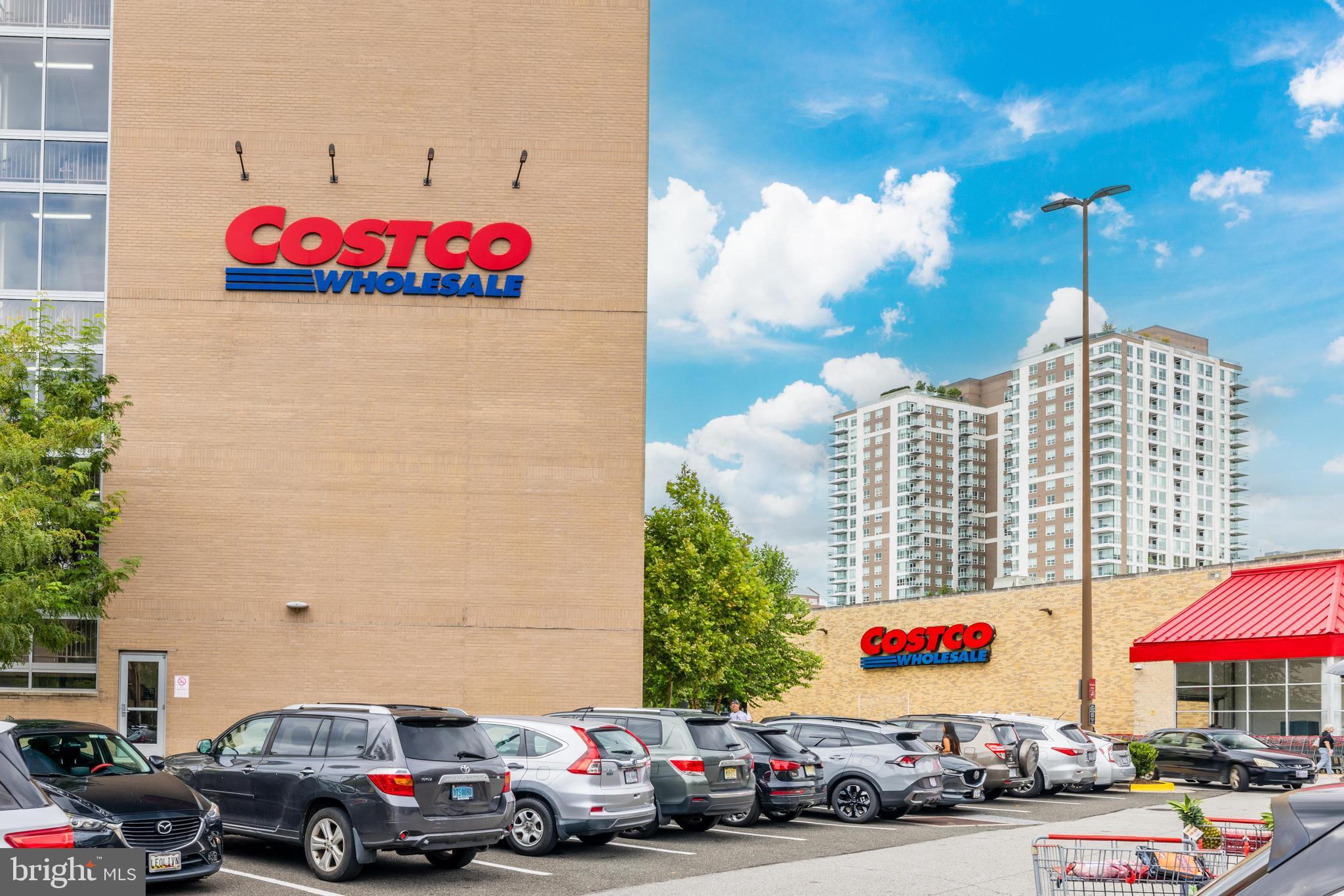 2465 Army Navy Dr #1-111