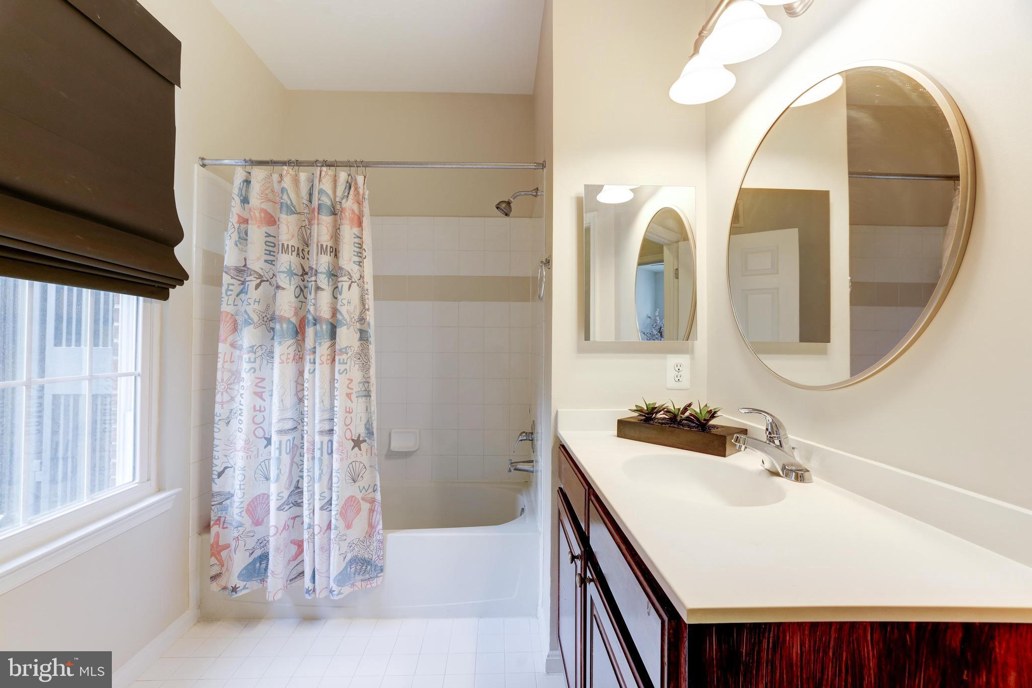 2465 Army Navy Dr #1-111