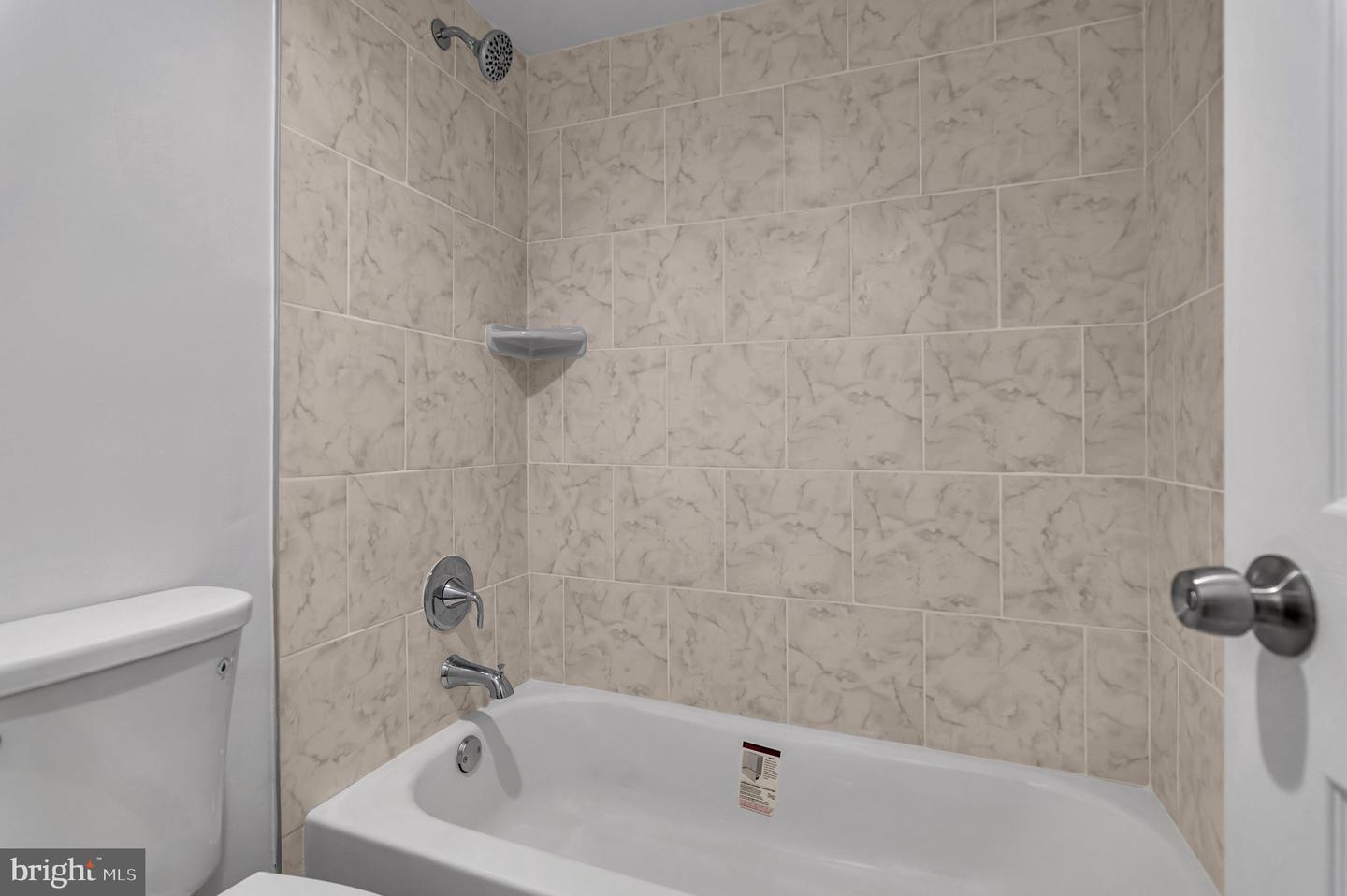 201 Yoakum Pkwy #52