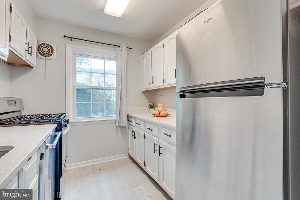 9473 FAIRFAX BOULEVARD 104