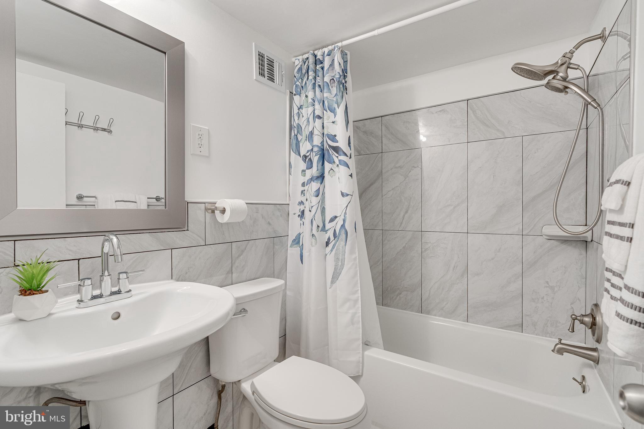 9473 FAIRFAX BOULEVARD 104