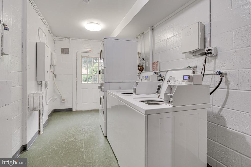 9473 FAIRFAX BOULEVARD 104