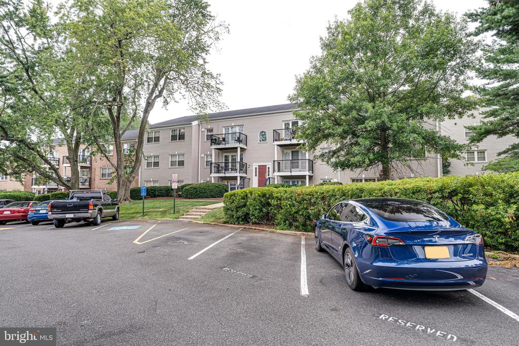 9473 FAIRFAX BOULEVARD 104
