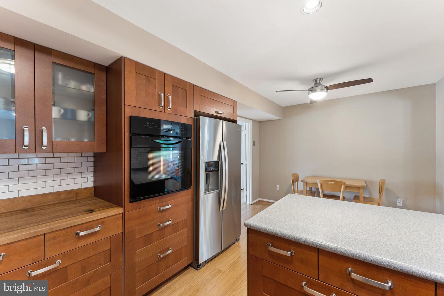 4118 Point Hollow Ln