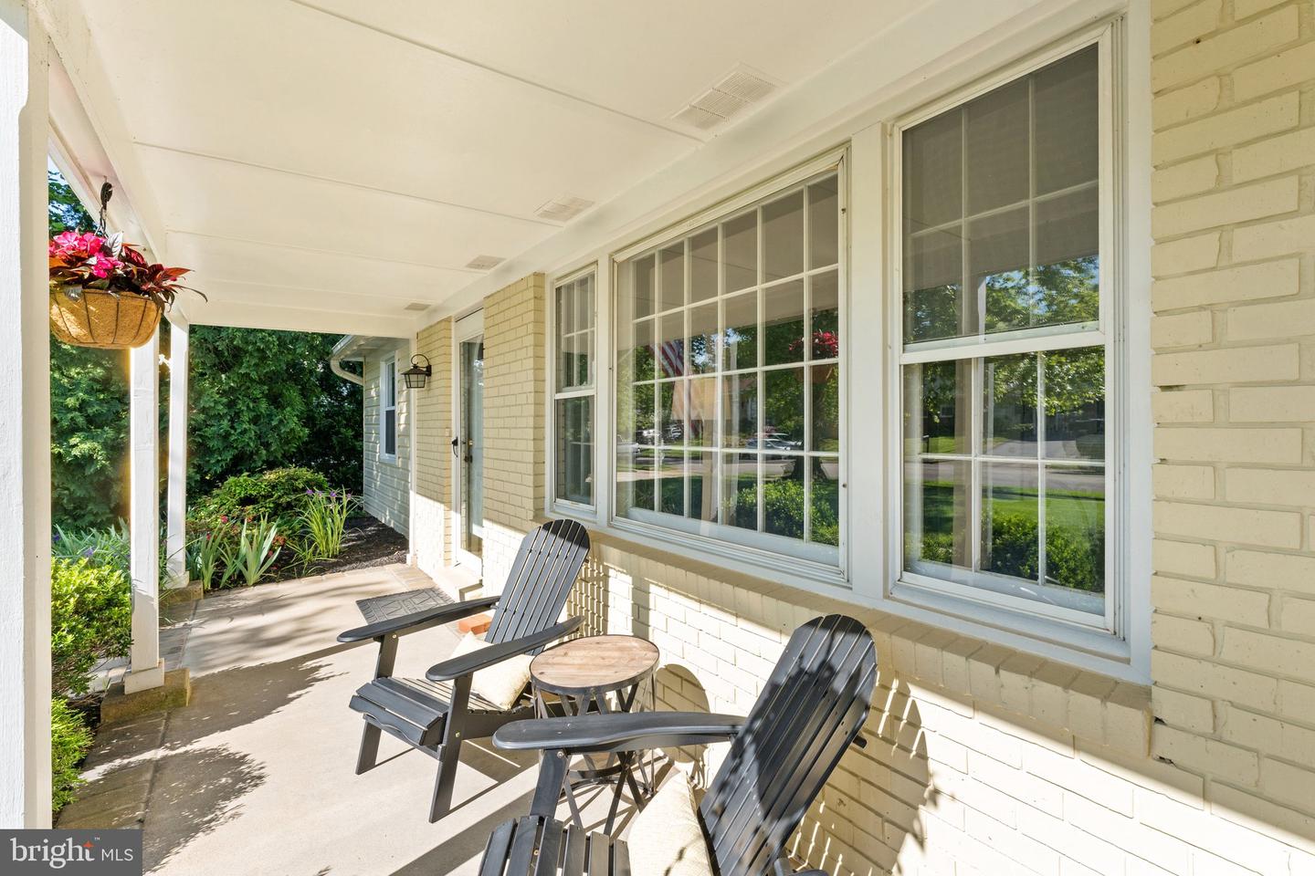 4118 Point Hollow Ln
