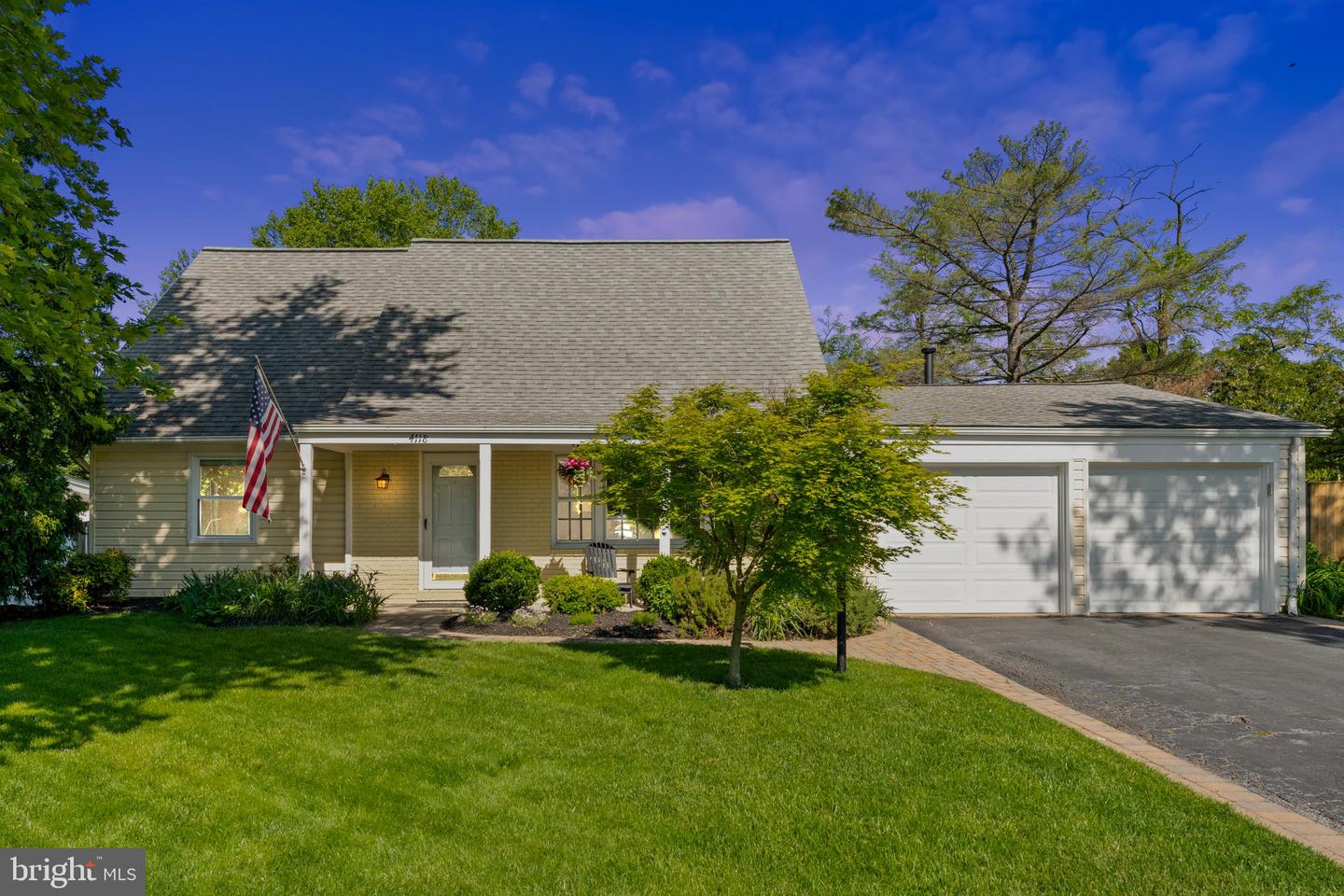 4118 Point Hollow Ln