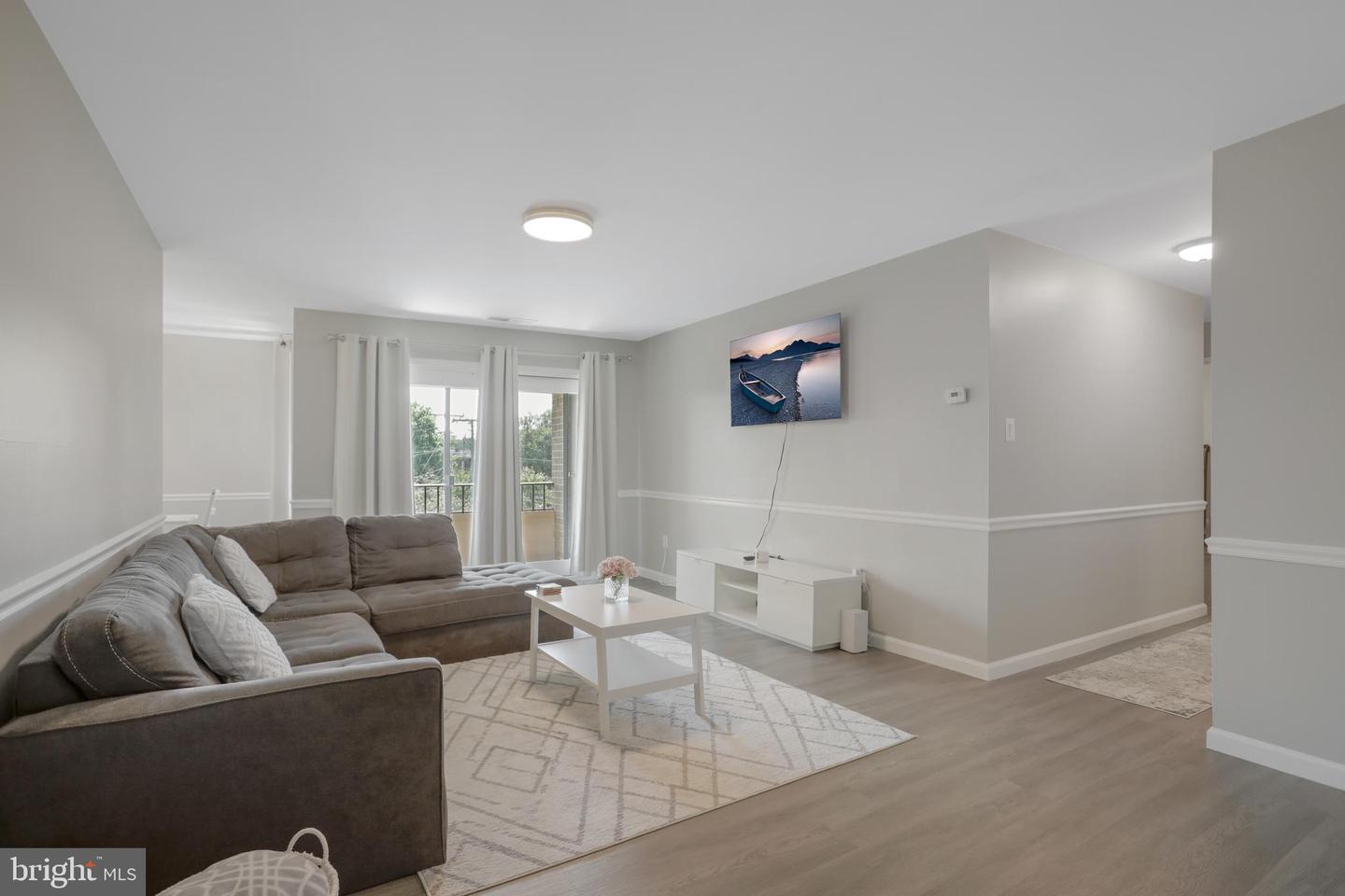 509 Florida Ave #201