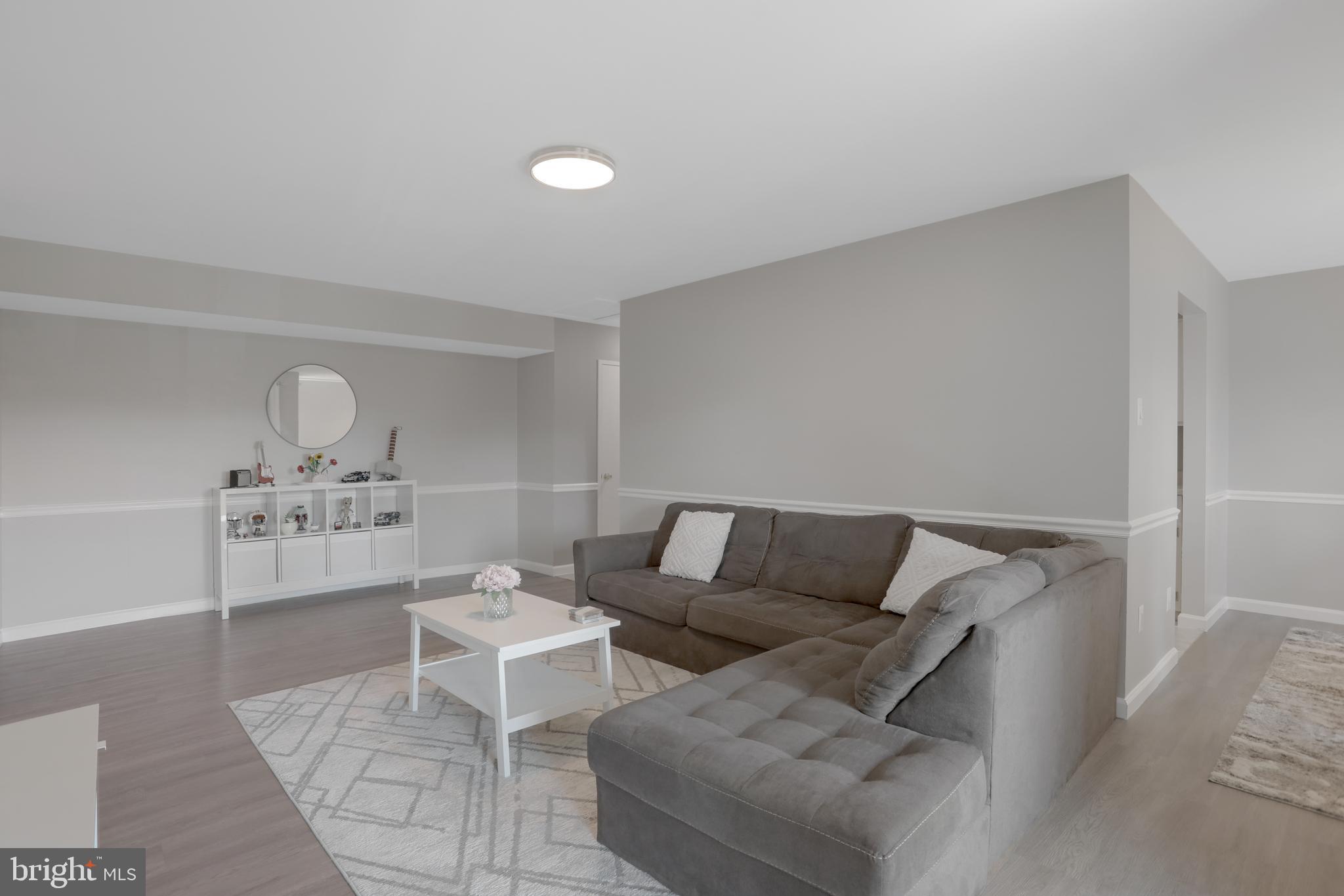 509 Florida Ave #201