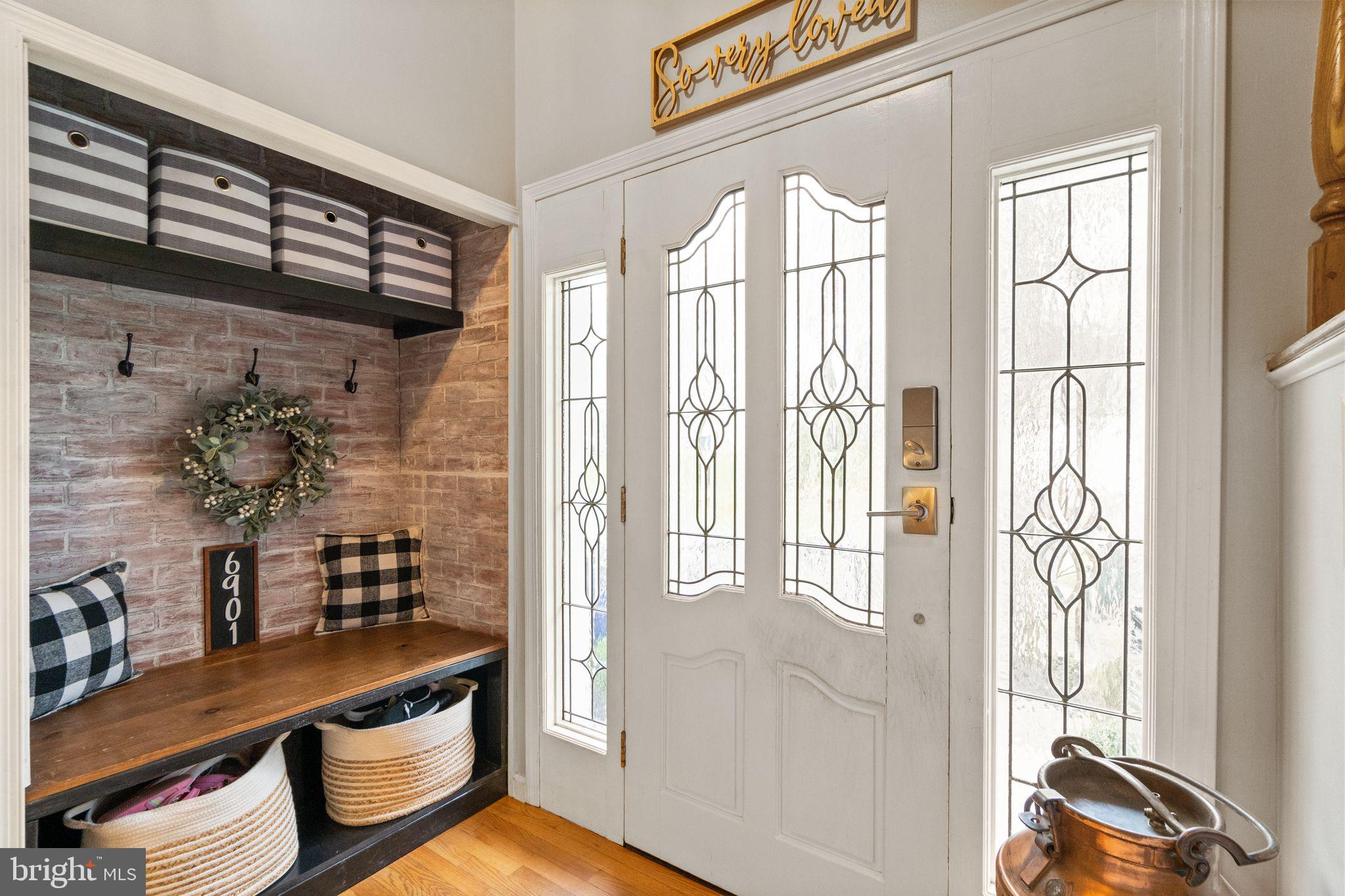 6901 Raspberry Plain Pl